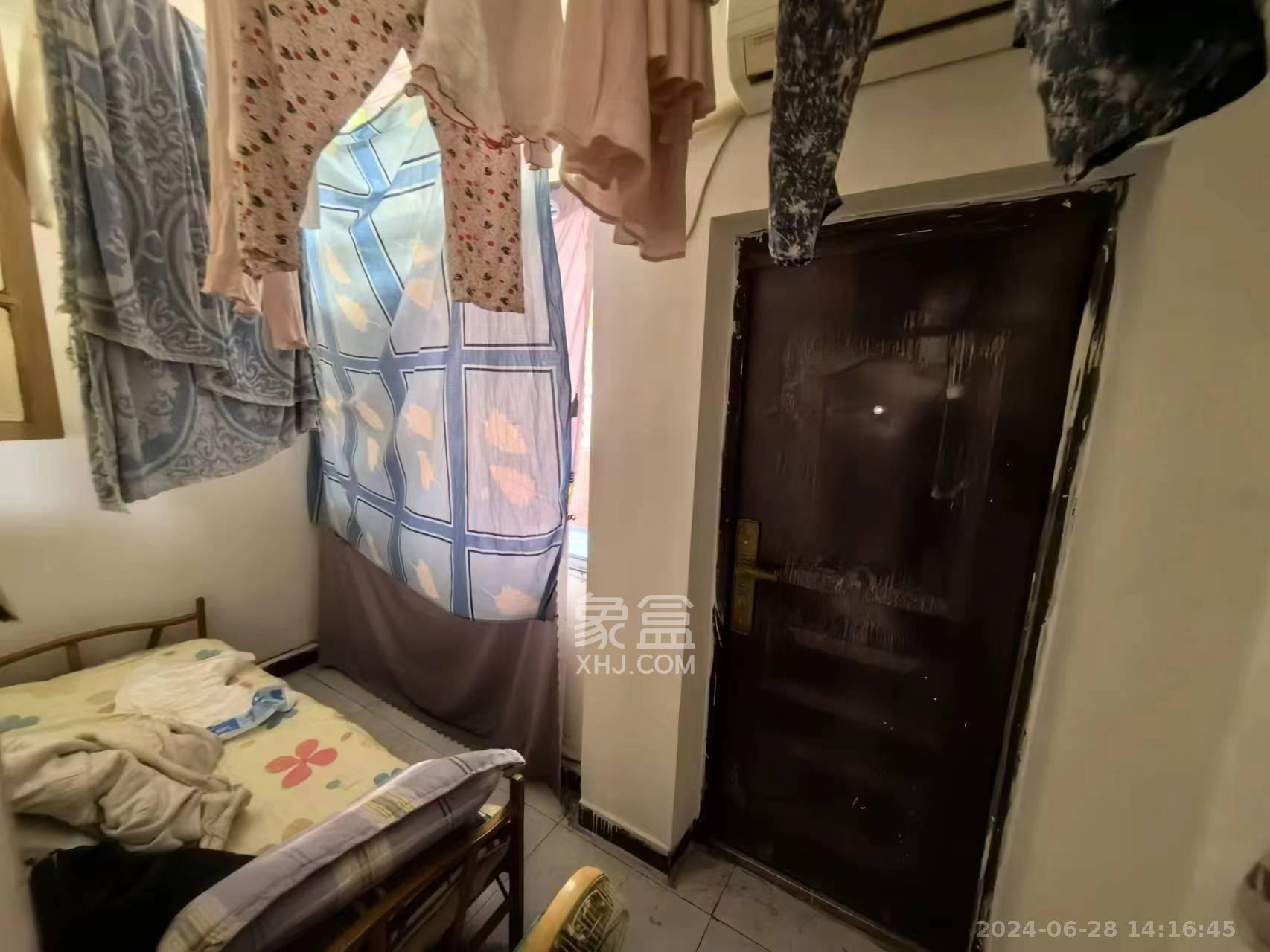 湖橡宿舍  2室1厅1卫   2300.00元/月室内图