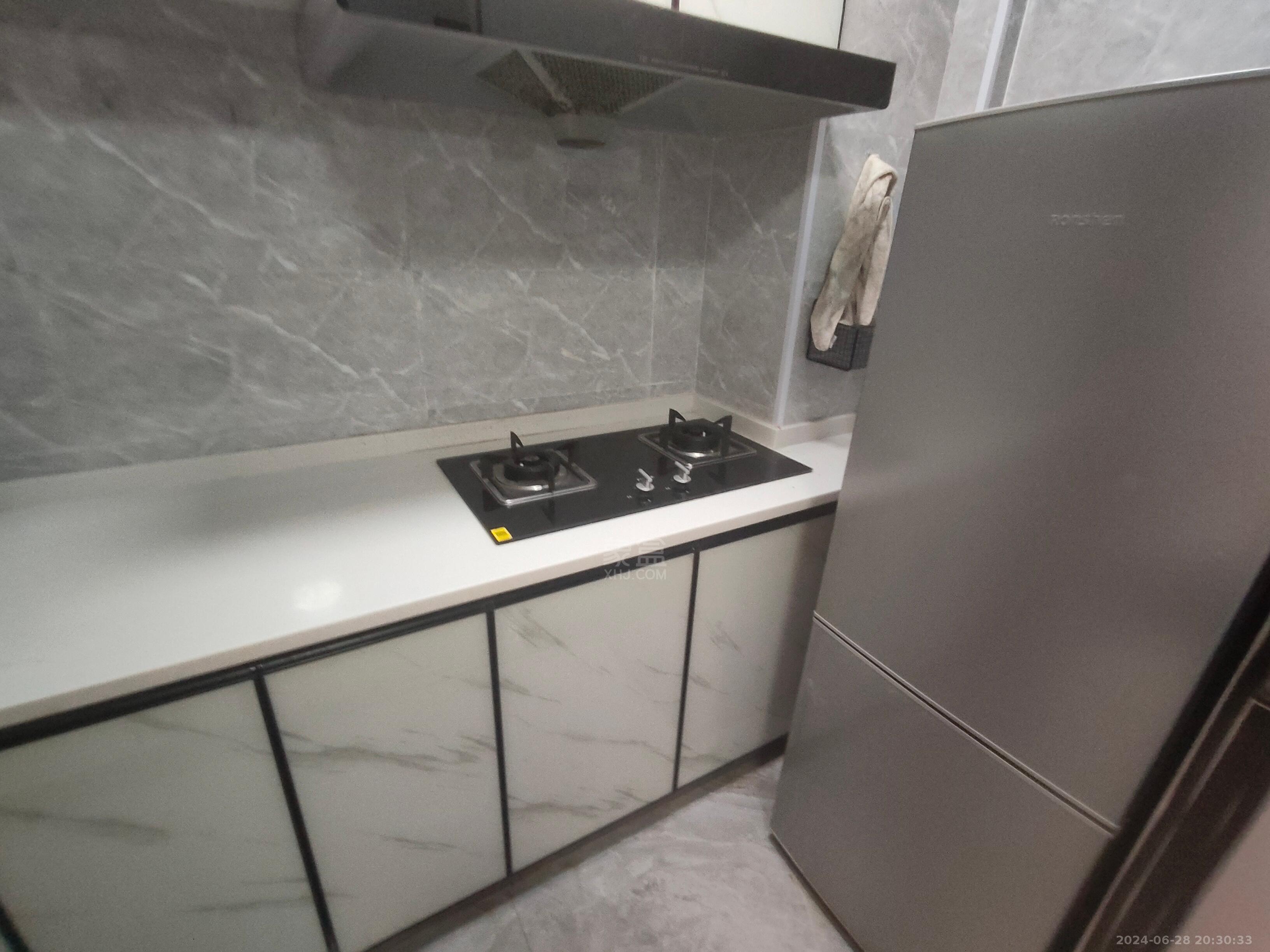 城发翰林府  1室1厅1卫   1200.00元/月室内图1