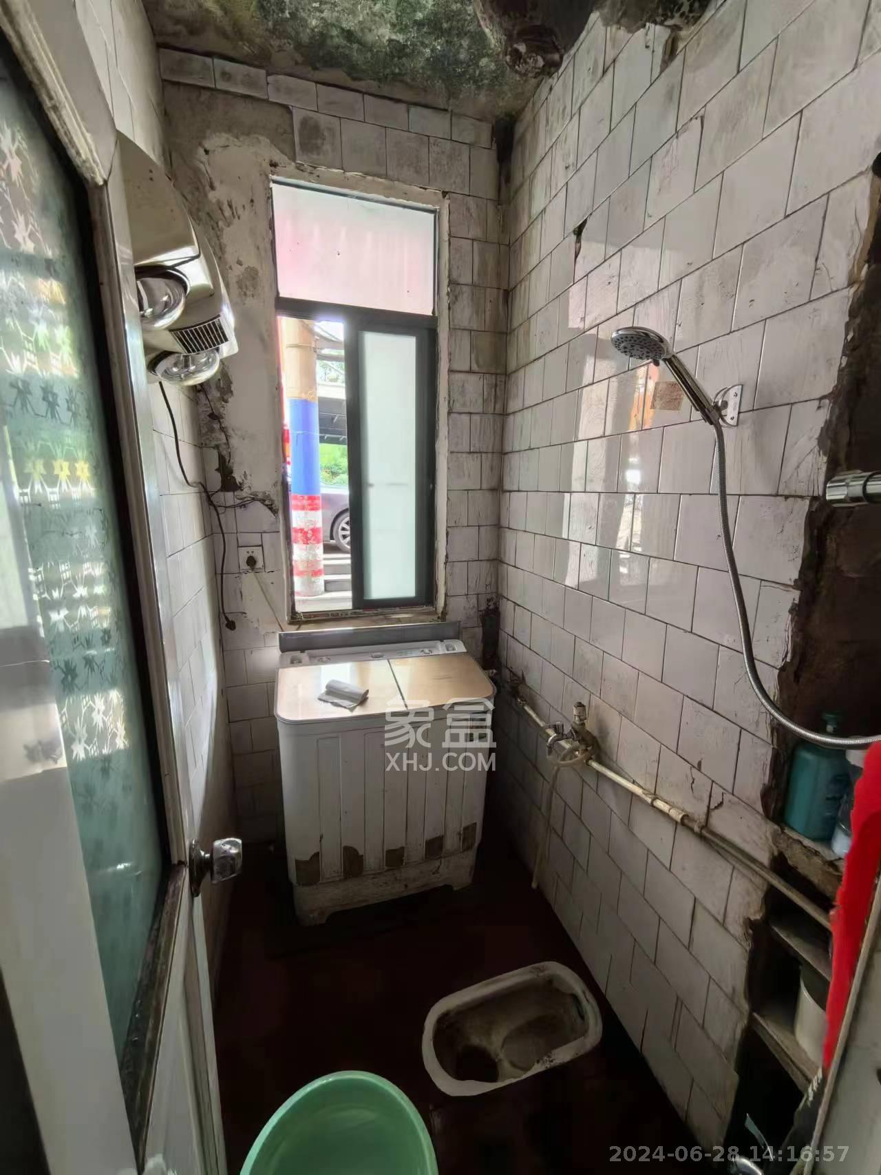 湖橡宿舍  2室1厅1卫   2300.00元/月室内图