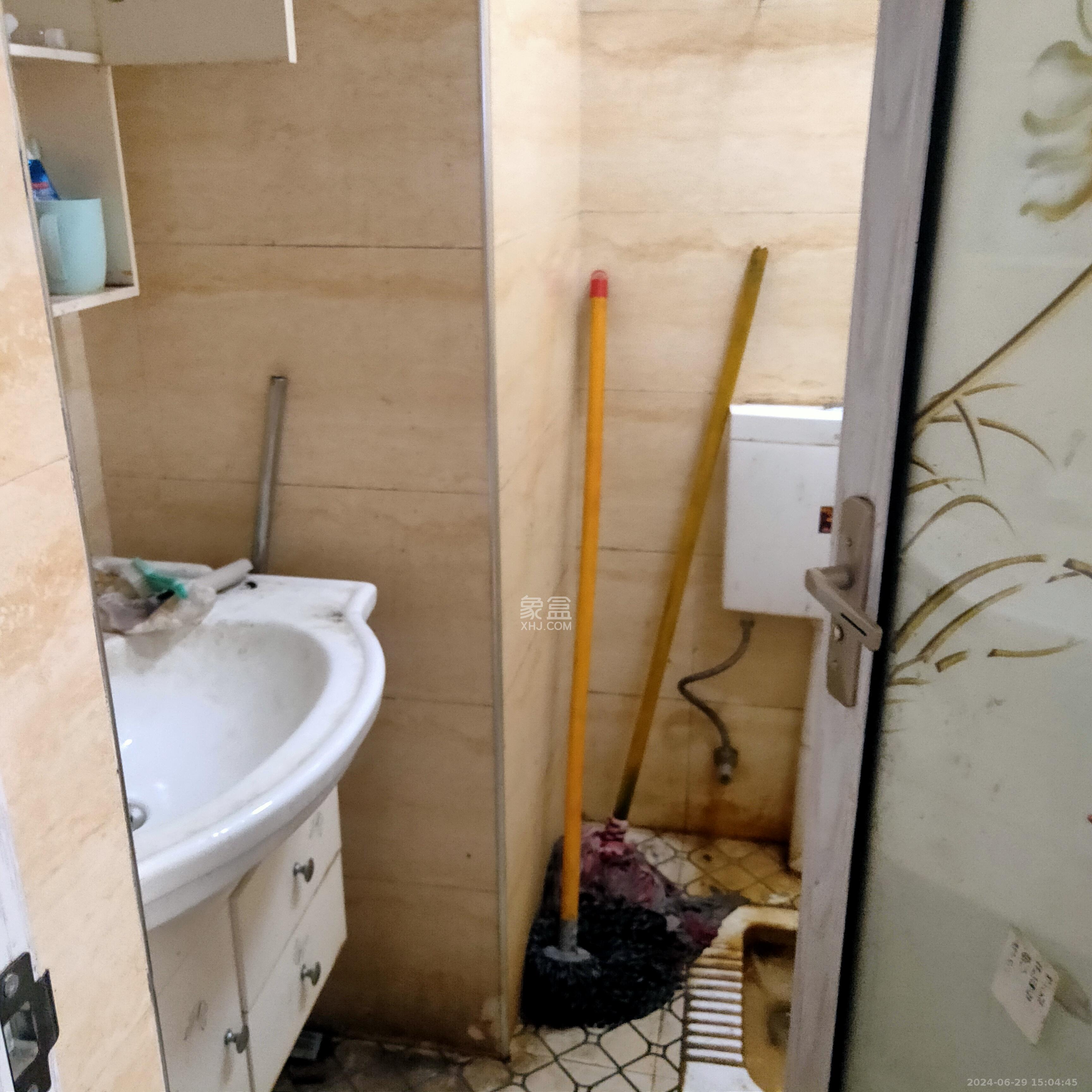 金茂梅溪湖  3室2厅1卫   3000.00元/月室内图