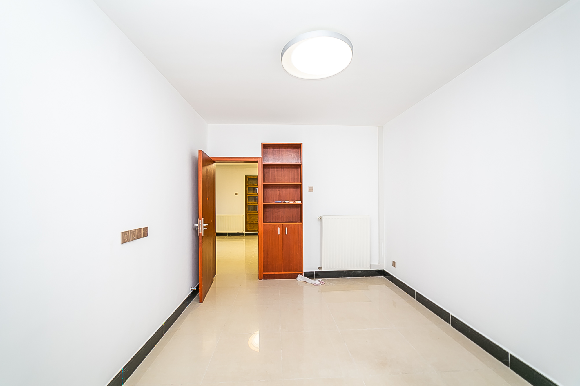 芙蓉蓉苑  2室2厅1卫    91.8万 芙蓉蓉苑  2室2厅1卫    91.8万卧室