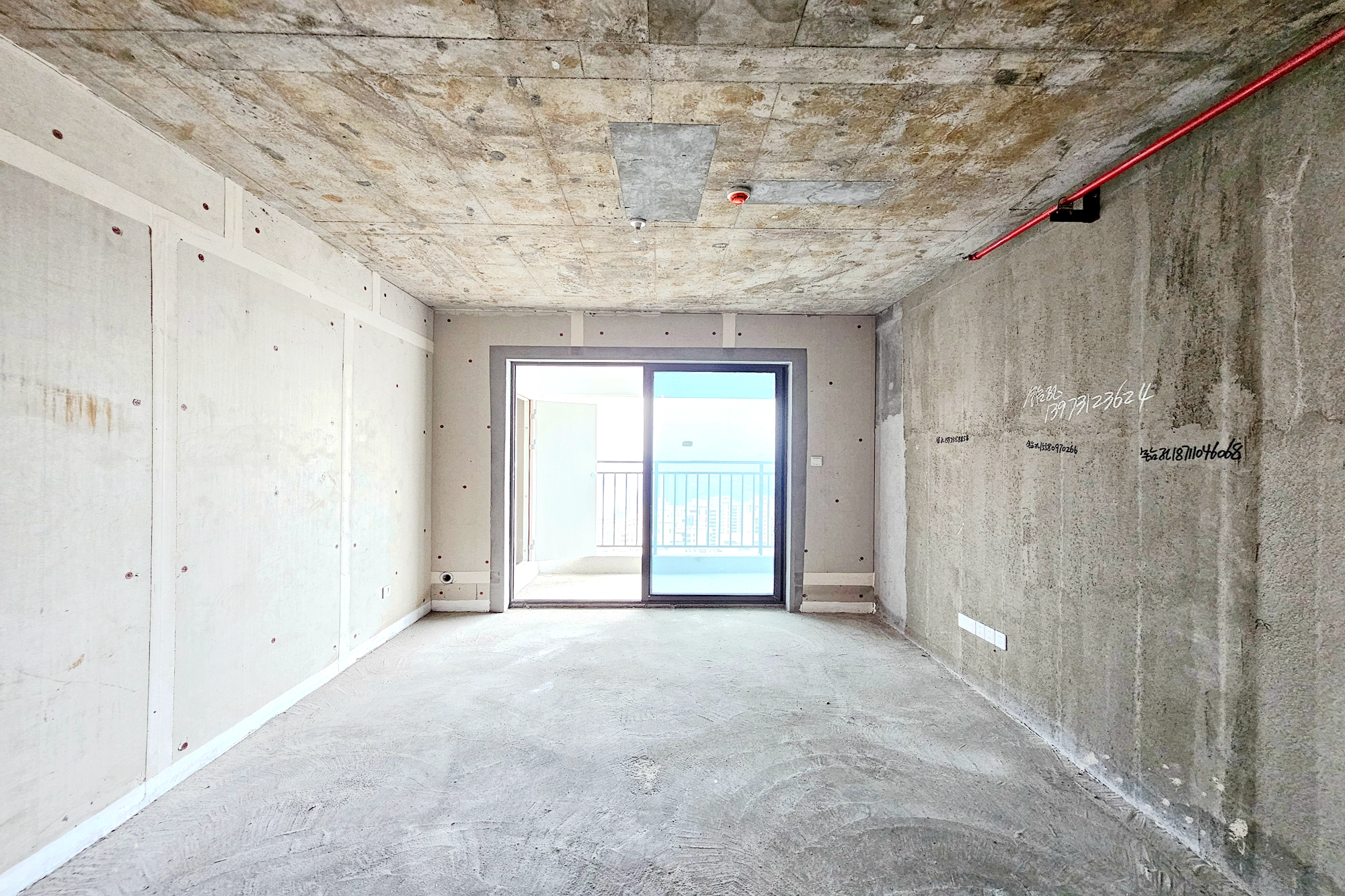 阳光城尚东湾嘉林苑  3室2厅2卫    95.0万 阳光城尚东湾嘉林苑  3室2厅2卫    95.0万客厅