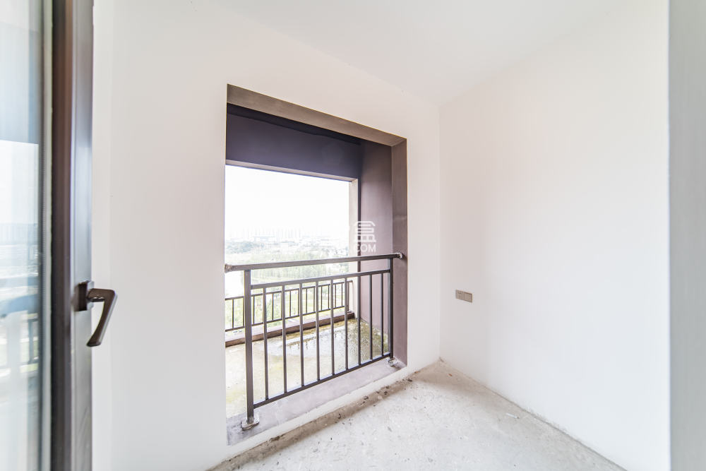 建發(fā)電建江山悅  4室2廳2衛(wèi)    203.0萬(wàn)