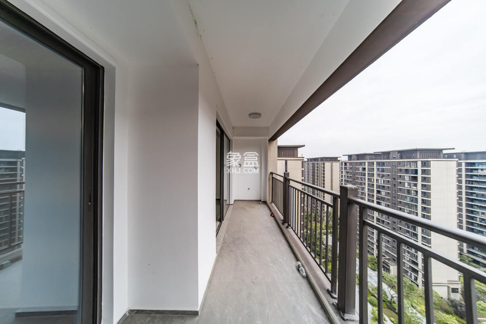 建發(fā)電建江山悅  4室2廳2衛(wèi)    203.0萬(wàn)