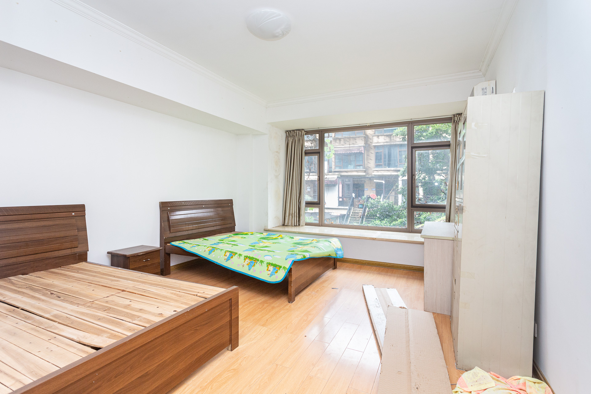 盈峰翠邸 3室2厅1卫 85.0万 盈峰翠邸 3室2厅1卫 85.0万卧室