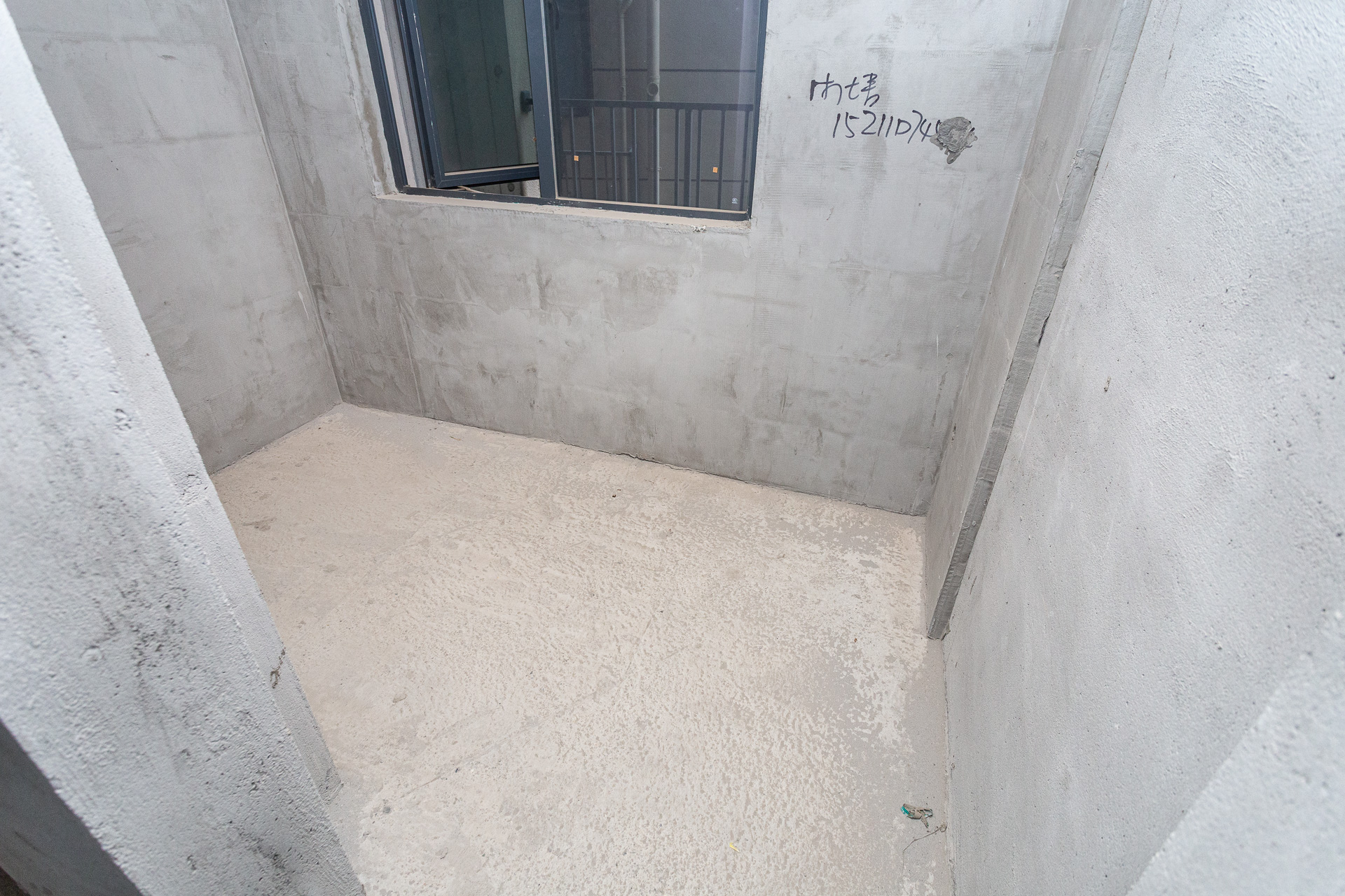 润和滨江广场(润和中央广场) 4室2厅2卫 135.0万 润和滨江广场(润和中央广场) 4室2厅2卫 135.0万卧室