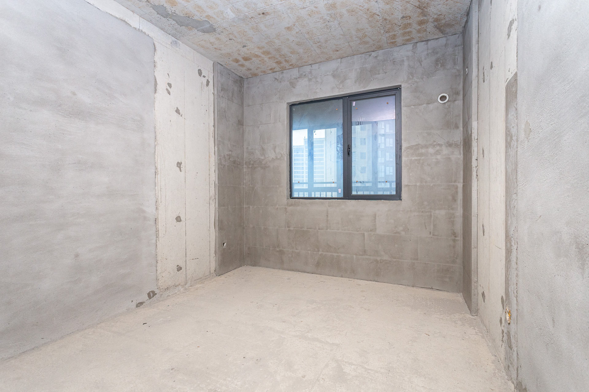 润和滨江广场(润和中央广场) 4室2厅2卫 135.0万 润和滨江广场(润和中央广场) 4室2厅2卫 135.0万卧室