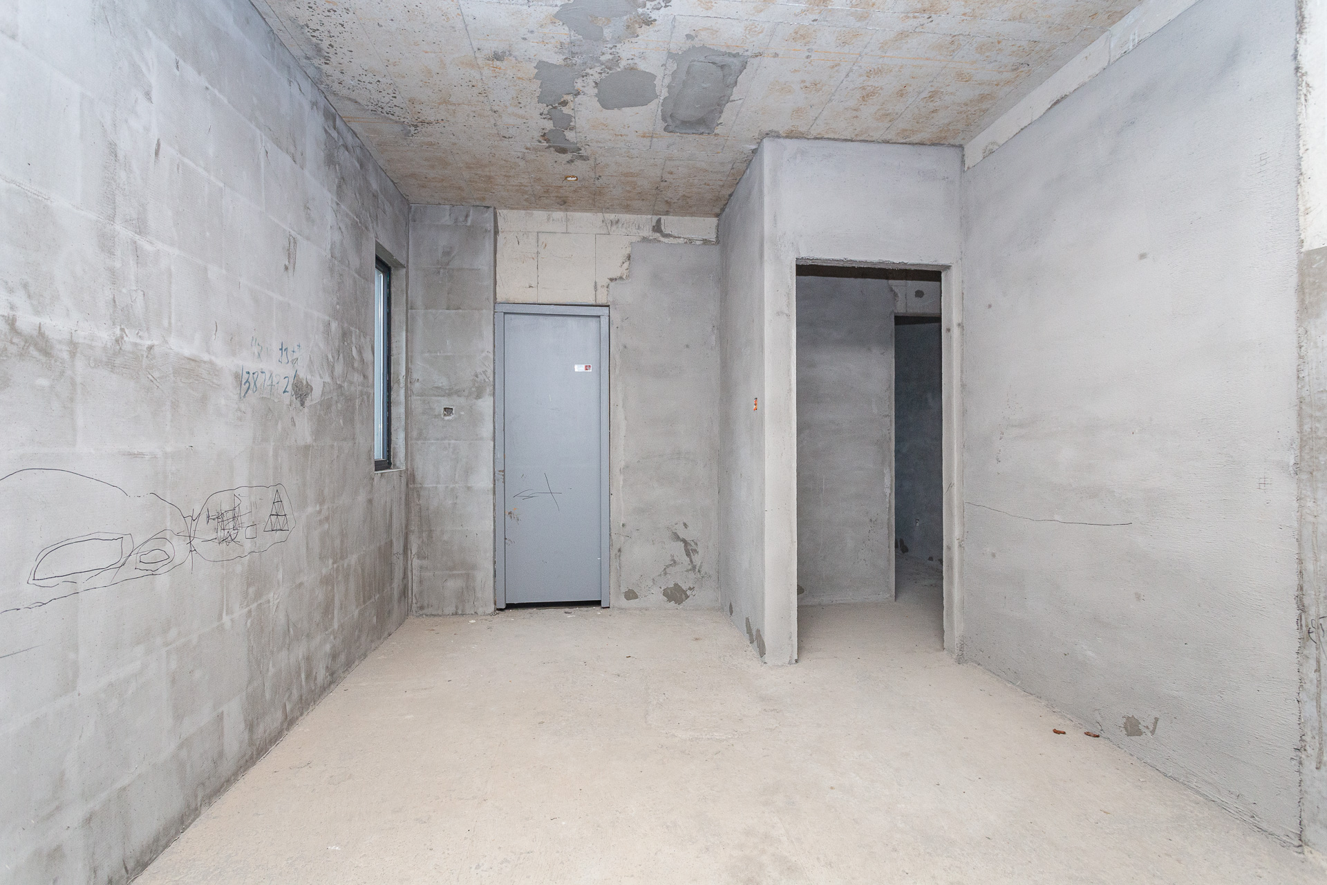 润和滨江广场(润和中央广场) 4室2厅2卫 135.0万 润和滨江广场(润和中央广场) 4室2厅2卫 135.0万卧室