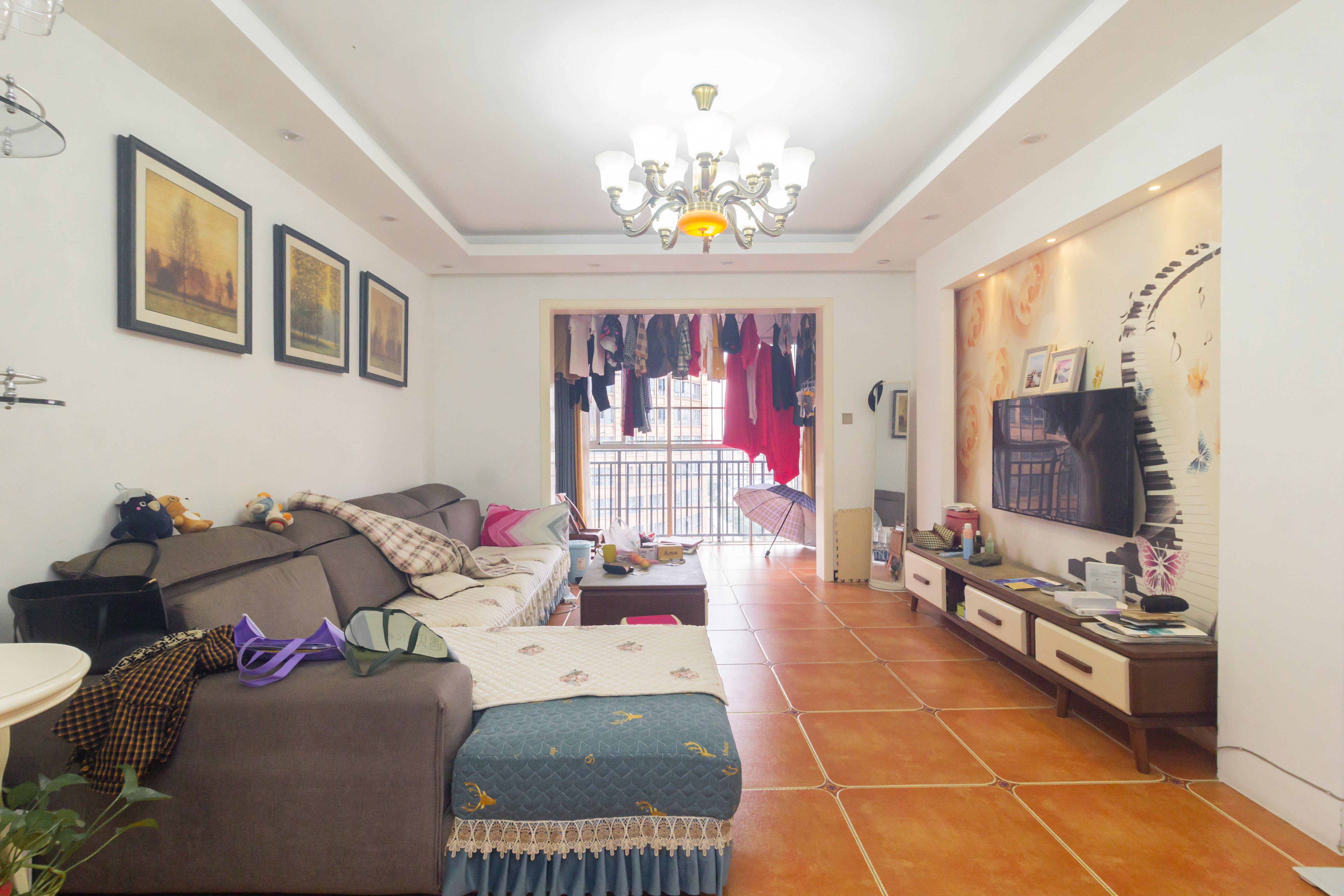 明天一城 2室2厅1卫 62.8万 明天一城 2室2厅1卫 62.8万客厅