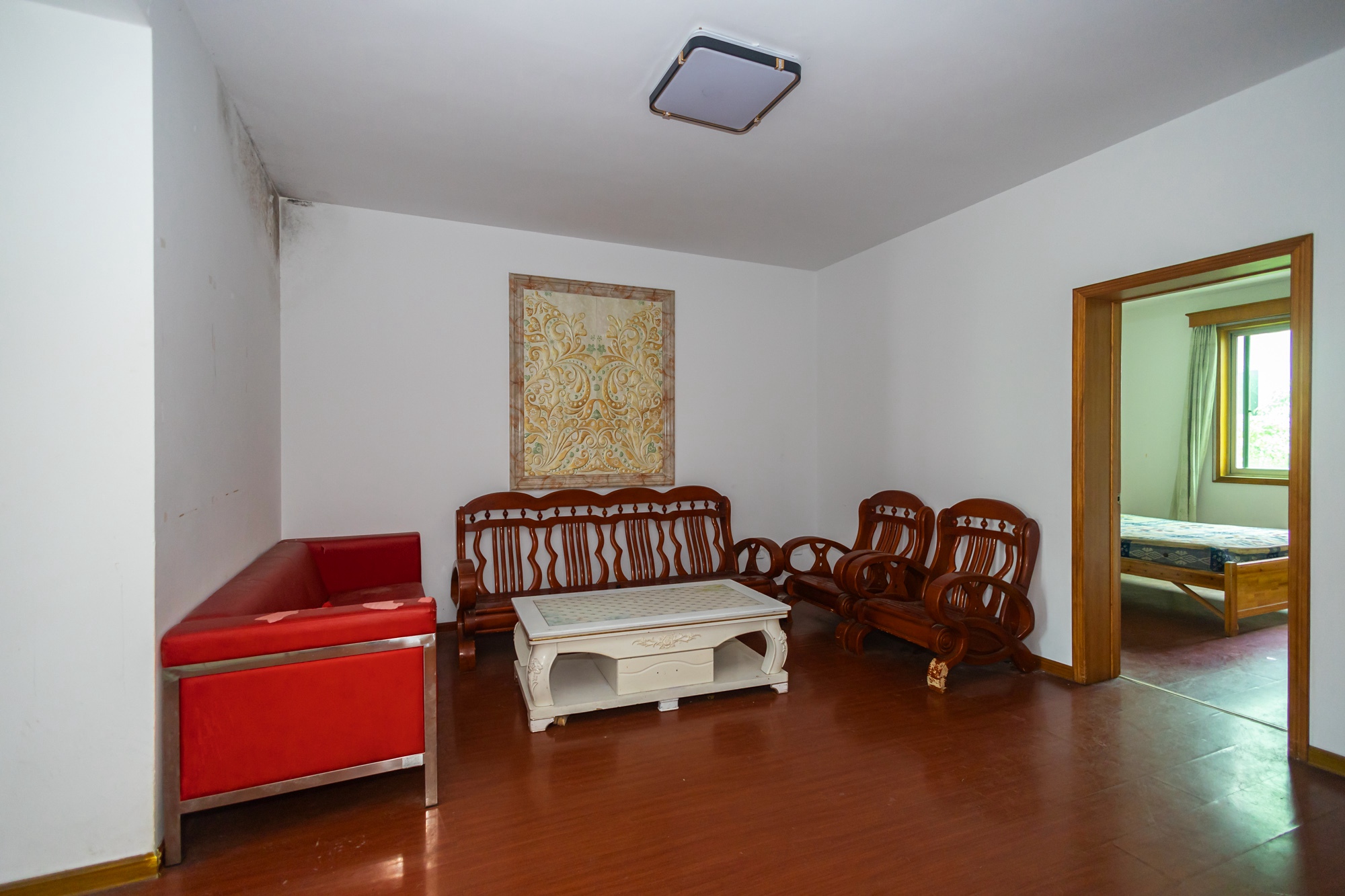 中南汽车世界  2室2厅1卫    35.0万 中南汽车世界  2室2厅1卫    35.0万客厅