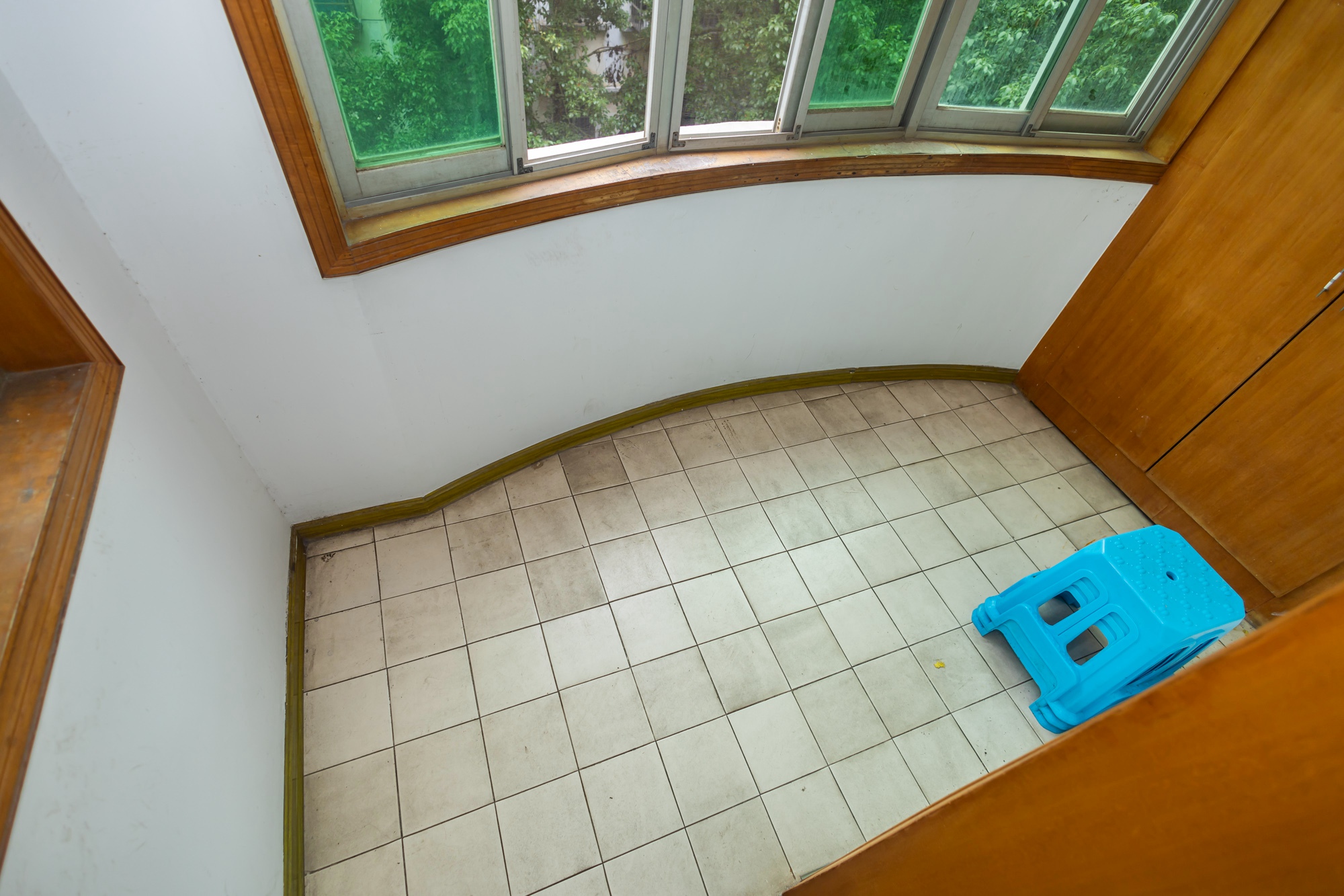 中南汽车世界  2室2厅1卫    35.0万 中南汽车世界  2室2厅1卫    35.0万阳台