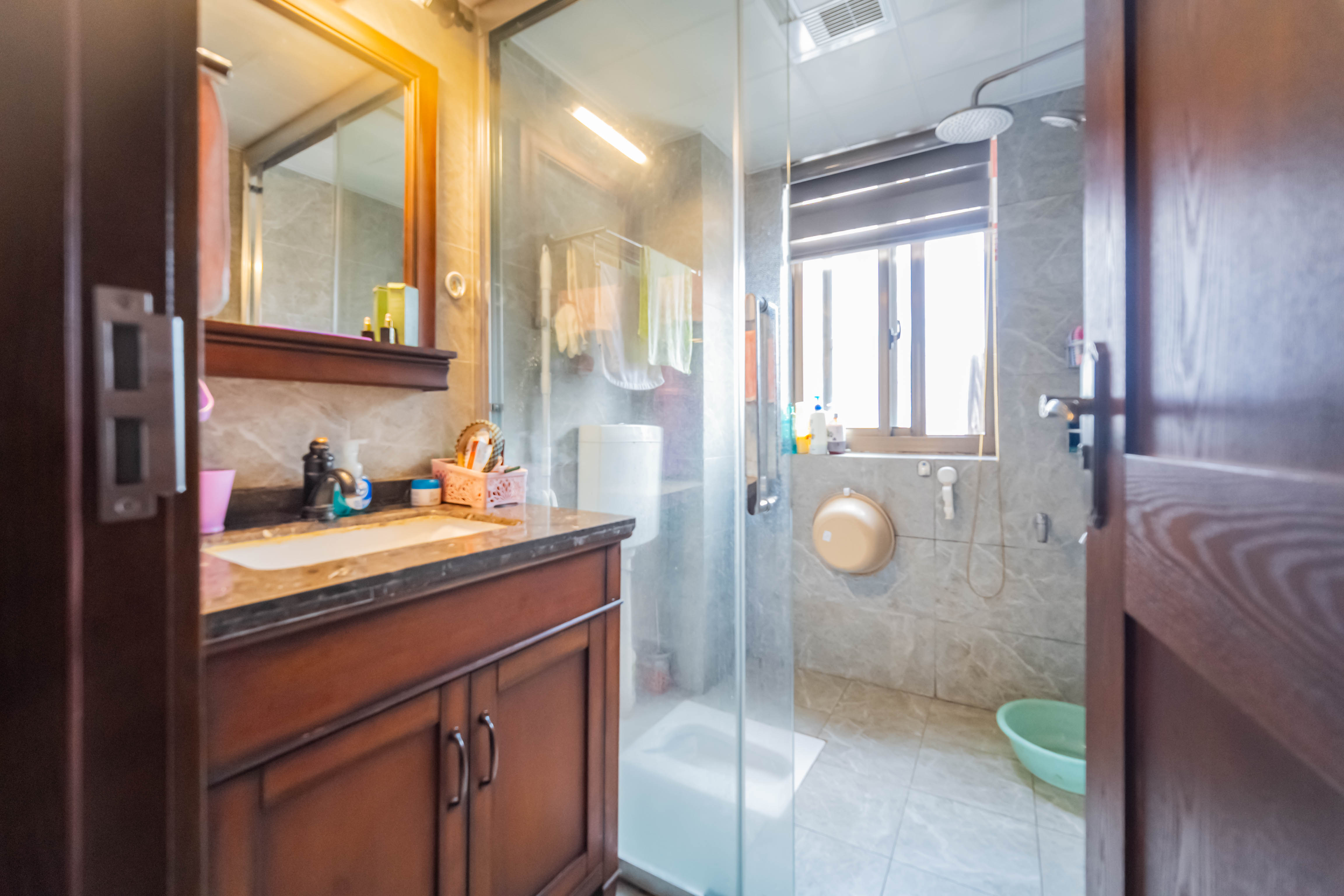 香樟鑫都  2室2厅1卫    115.0万卫生间