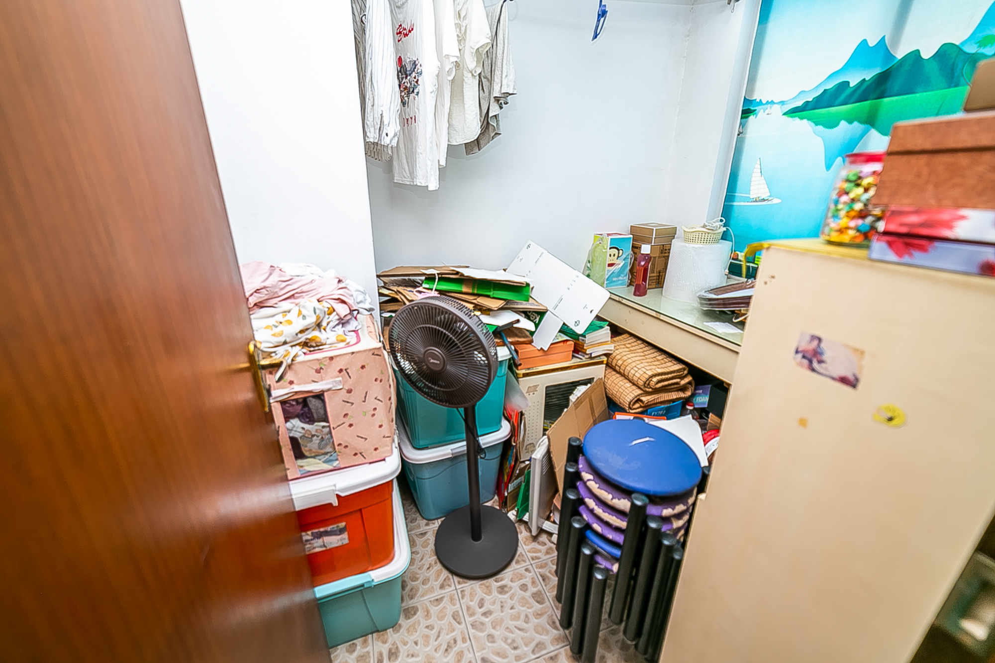 华盛家园  3室2厅2卫    95.0万卫生间