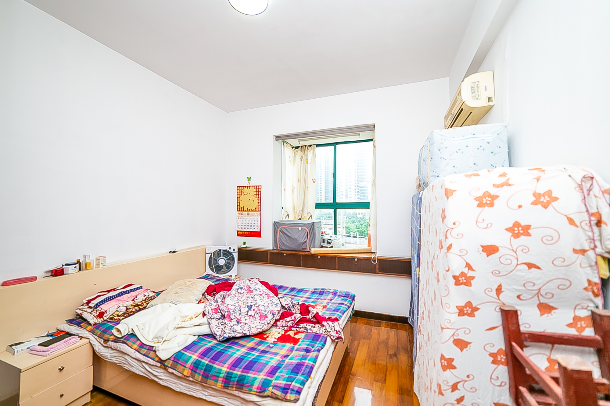 华盛家园  3室2厅2卫    95.0万卧室