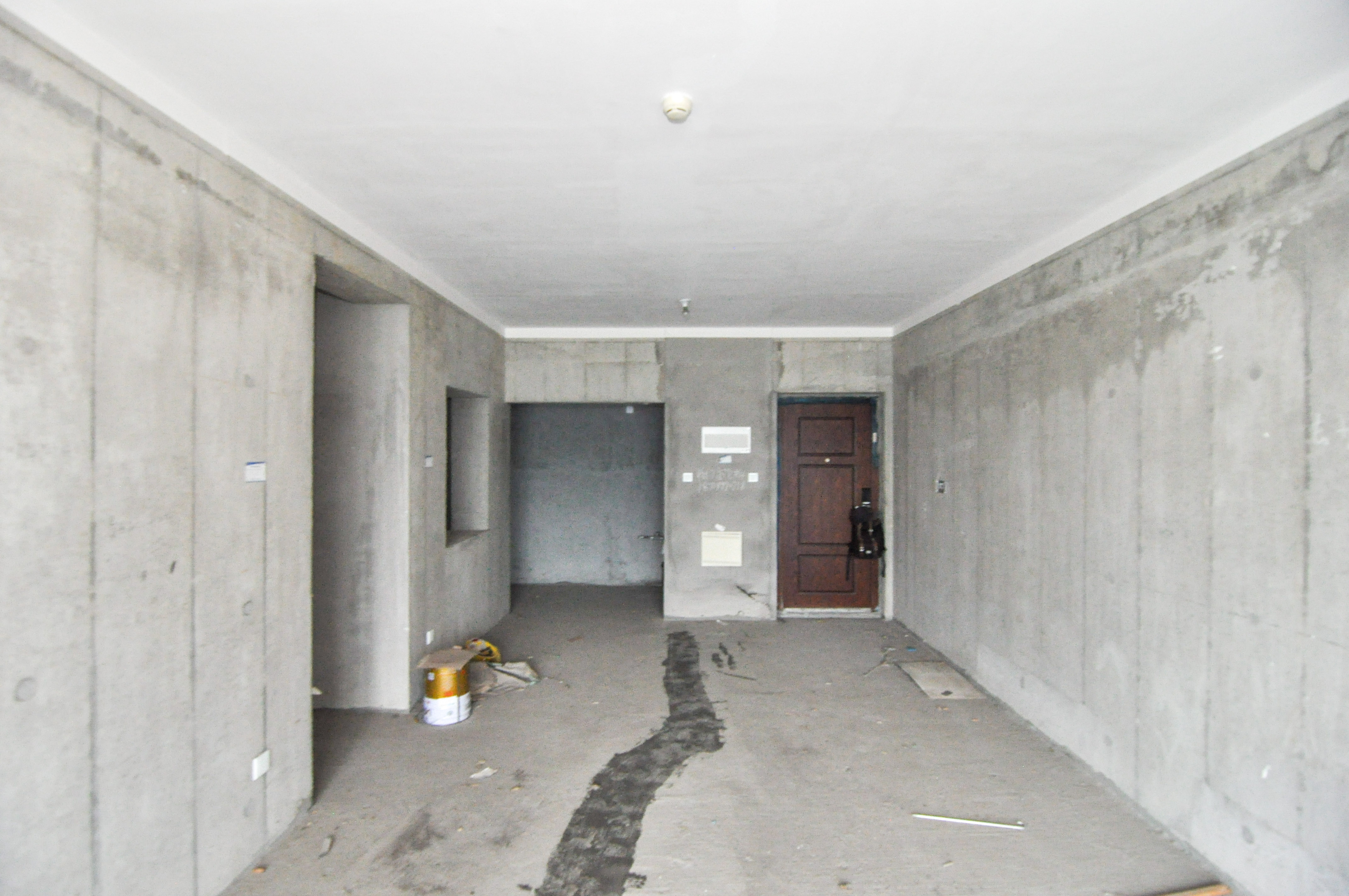 天祥水晶湾  4室2厅2卫    195.0万客厅