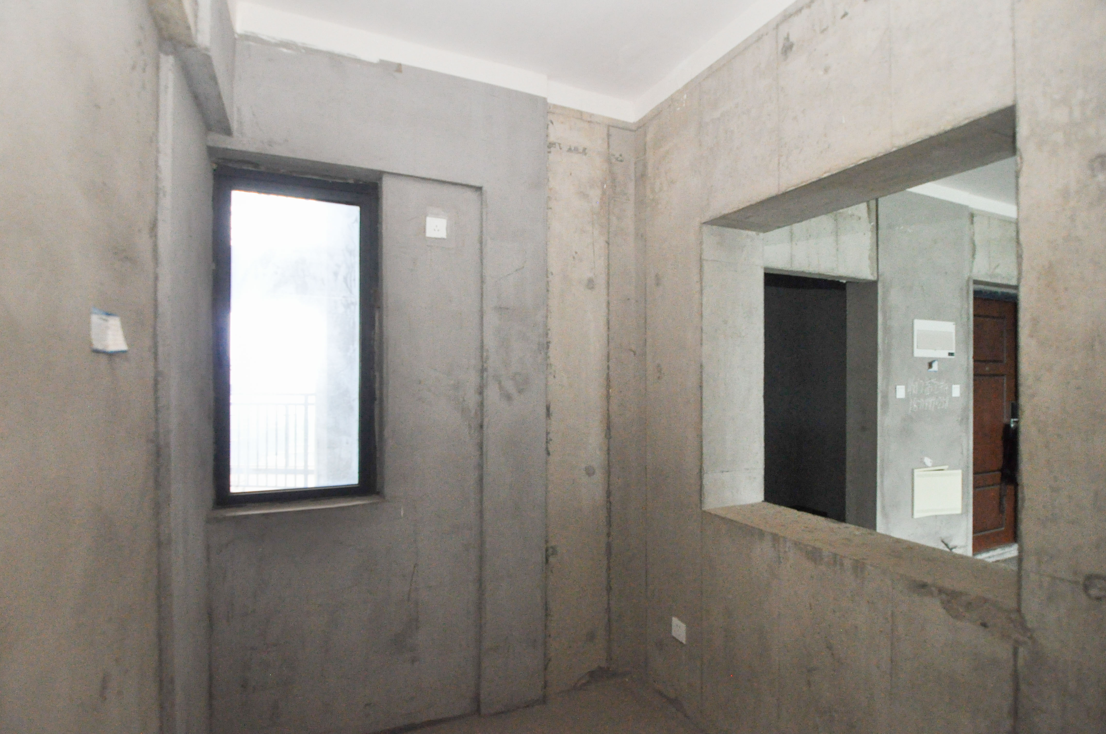 天祥水晶湾  4室2厅2卫    195.0万其他