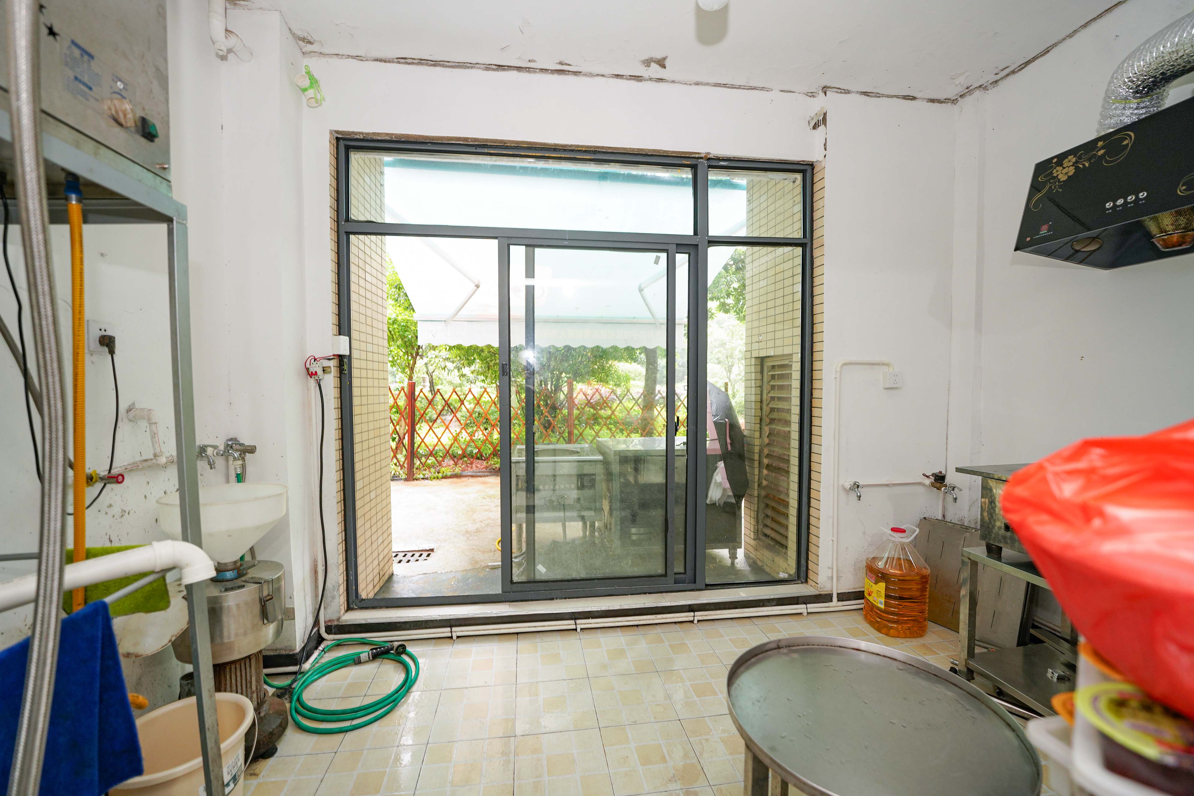 五矿紫湖香醍 3室2厅1卫 55.00万 五矿紫湖香醍 3室2厅1卫 55.00万阳台