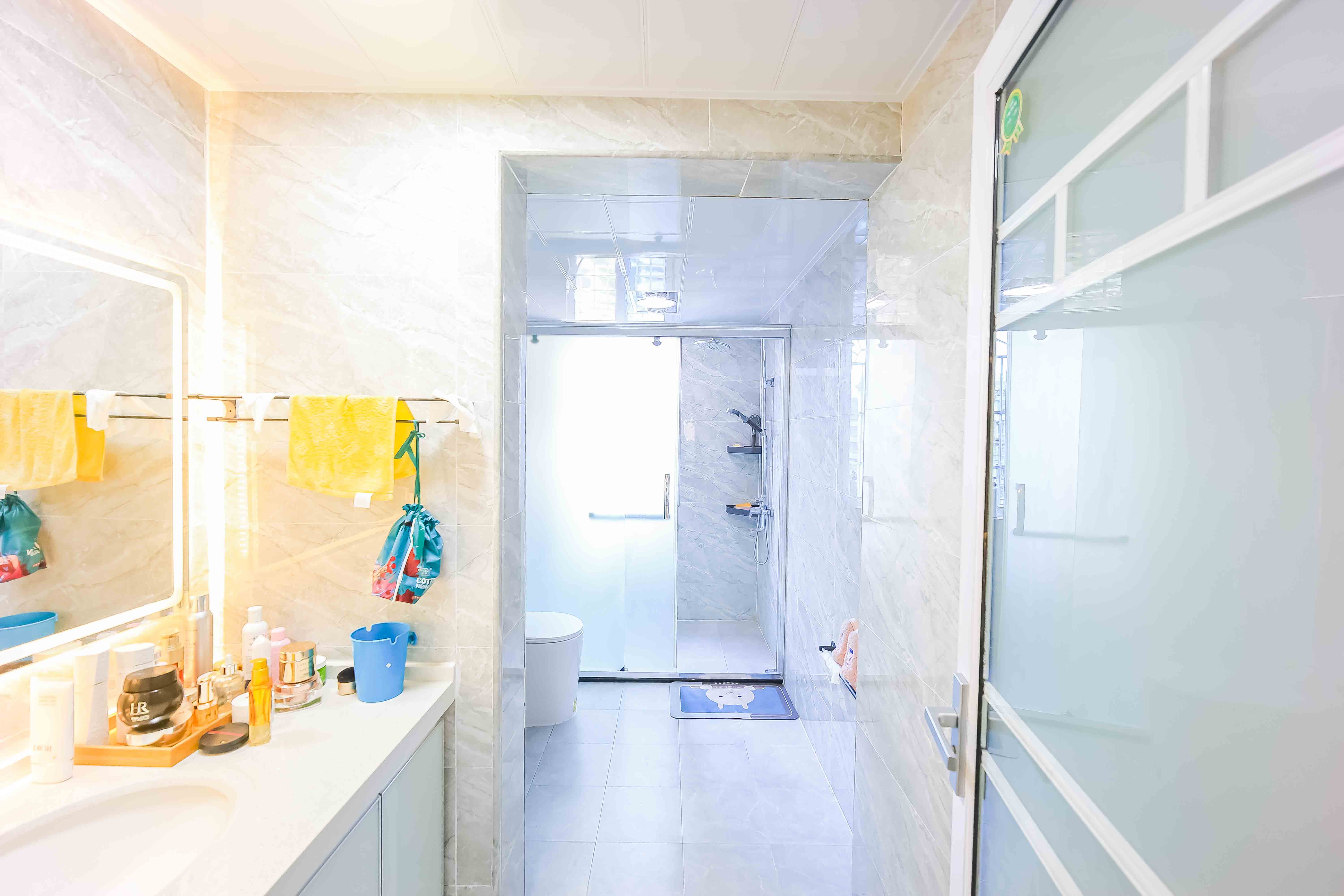 华盛花园  4室2厅2卫    136.0万 华盛花园  4室2厅2卫    136.0万卫生间