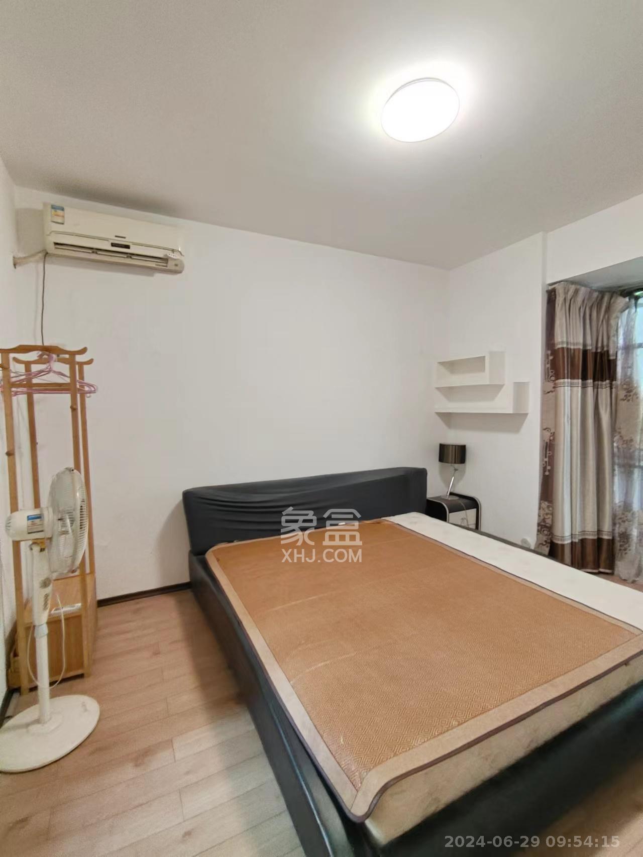 湘域中央 2室2厅1卫 3500.0元/月 湘域中央 2室2厅1卫 3500.0元/月室内图