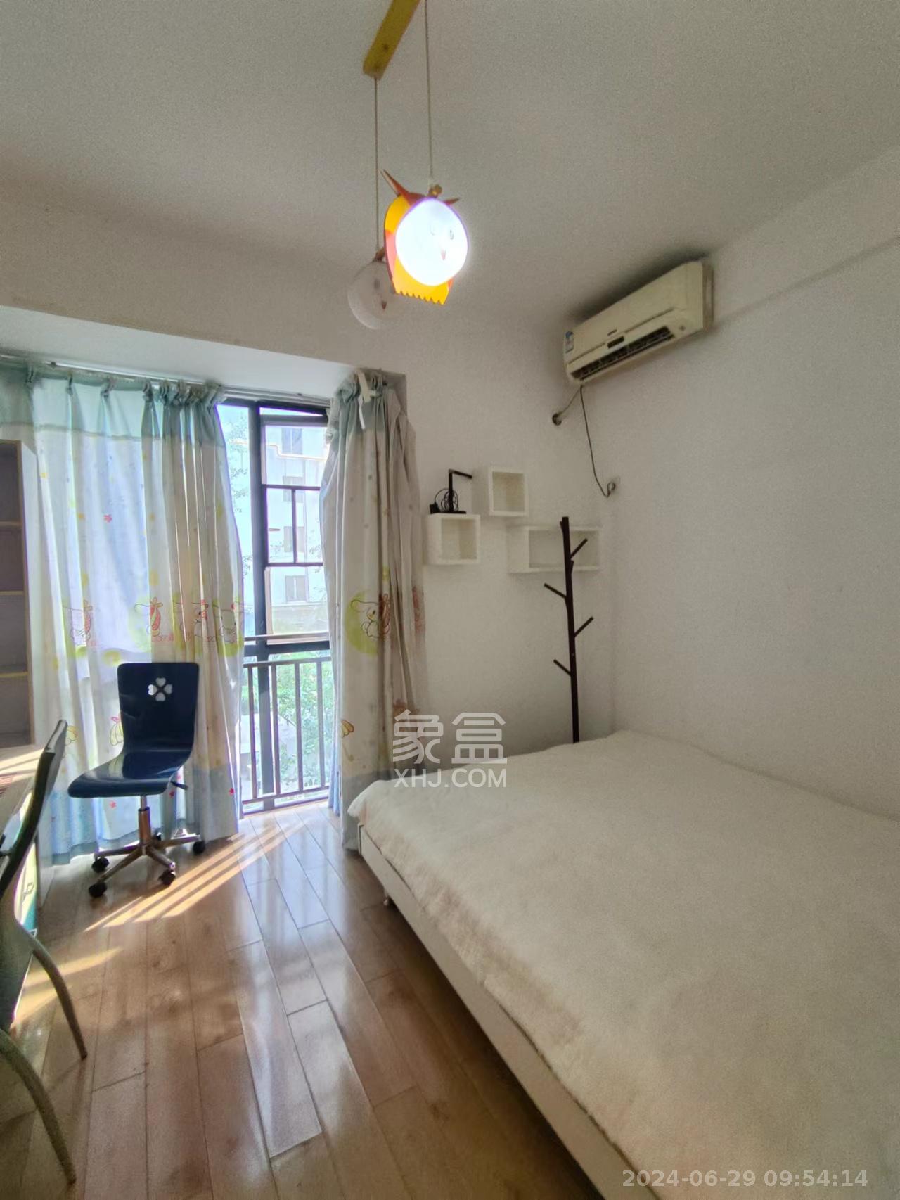 湘域中央 2室2厅1卫 3500.0元/月 湘域中央 2室2厅1卫 3500.0元/月室内图