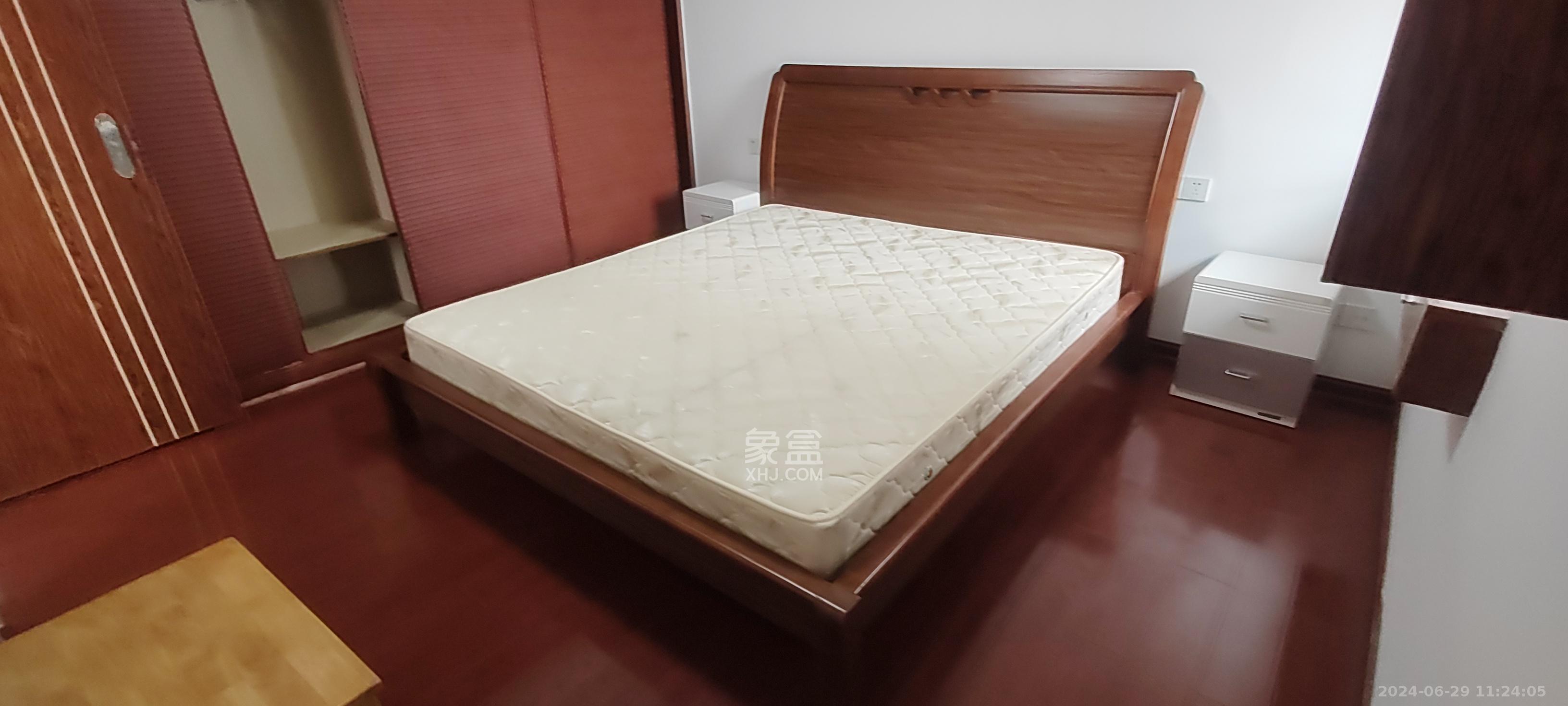 曙光领峰（曙光家园）  2室1厅1卫   2700.00元/月室内图