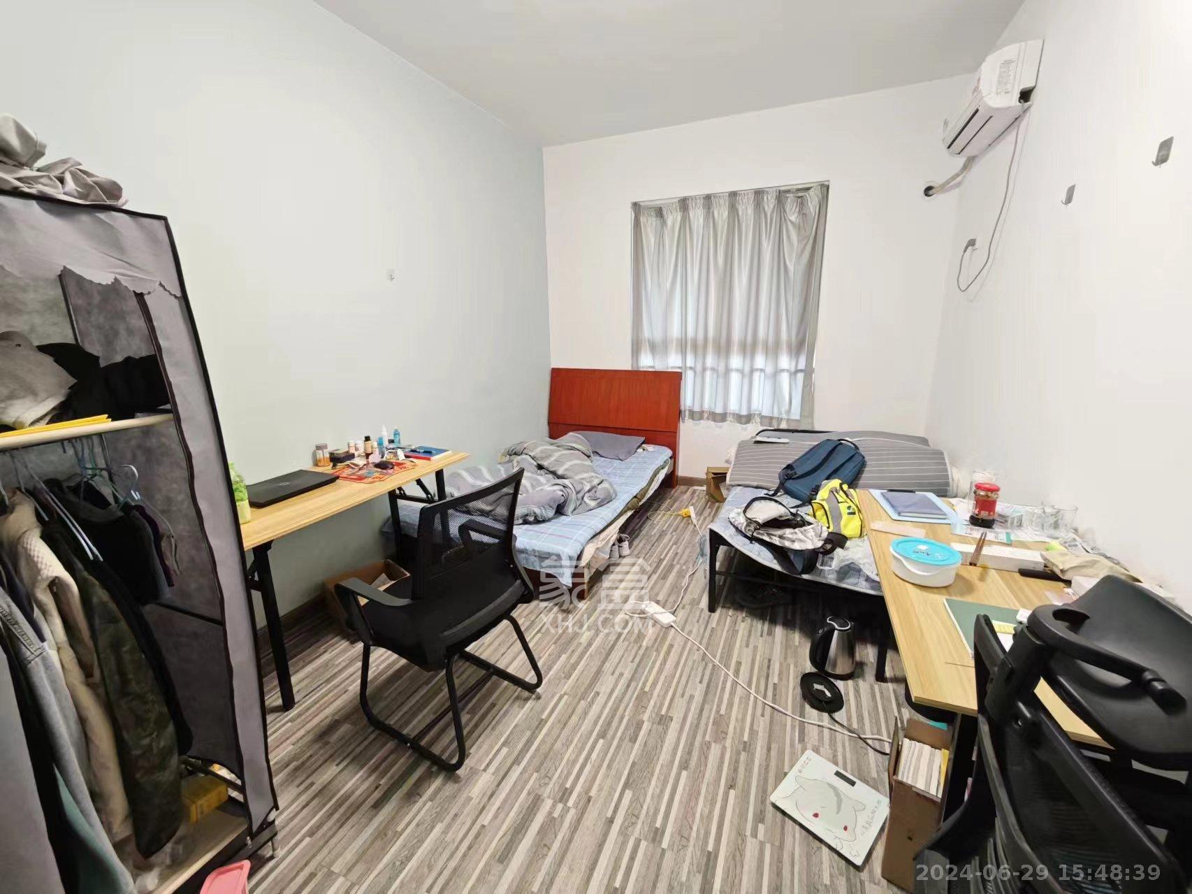 华雅花园  3室2厅2卫   3500.00元/月室内图
