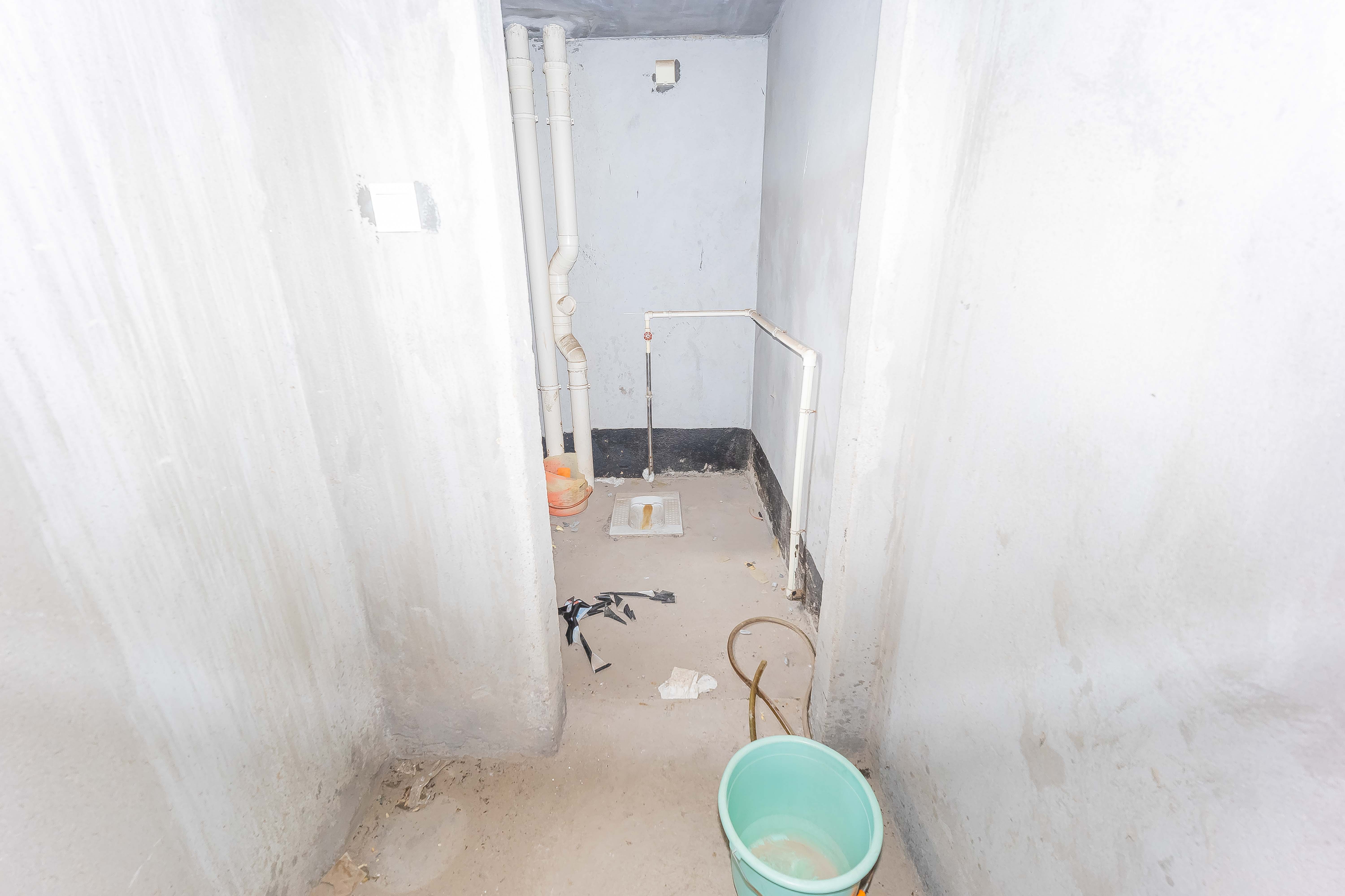 建鸿达华都（华都小户型及大华写字楼）  4室2厅3卫   356.00万卫生间