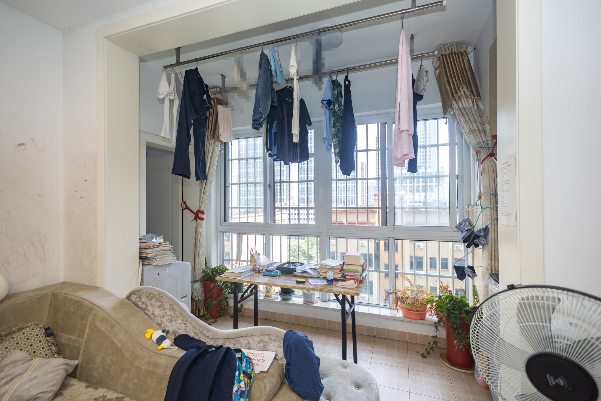 楚天世纪城西苑 3室2厅2卫 79.8万 楚天世纪城西苑 3室2厅2卫 79.8万阳台