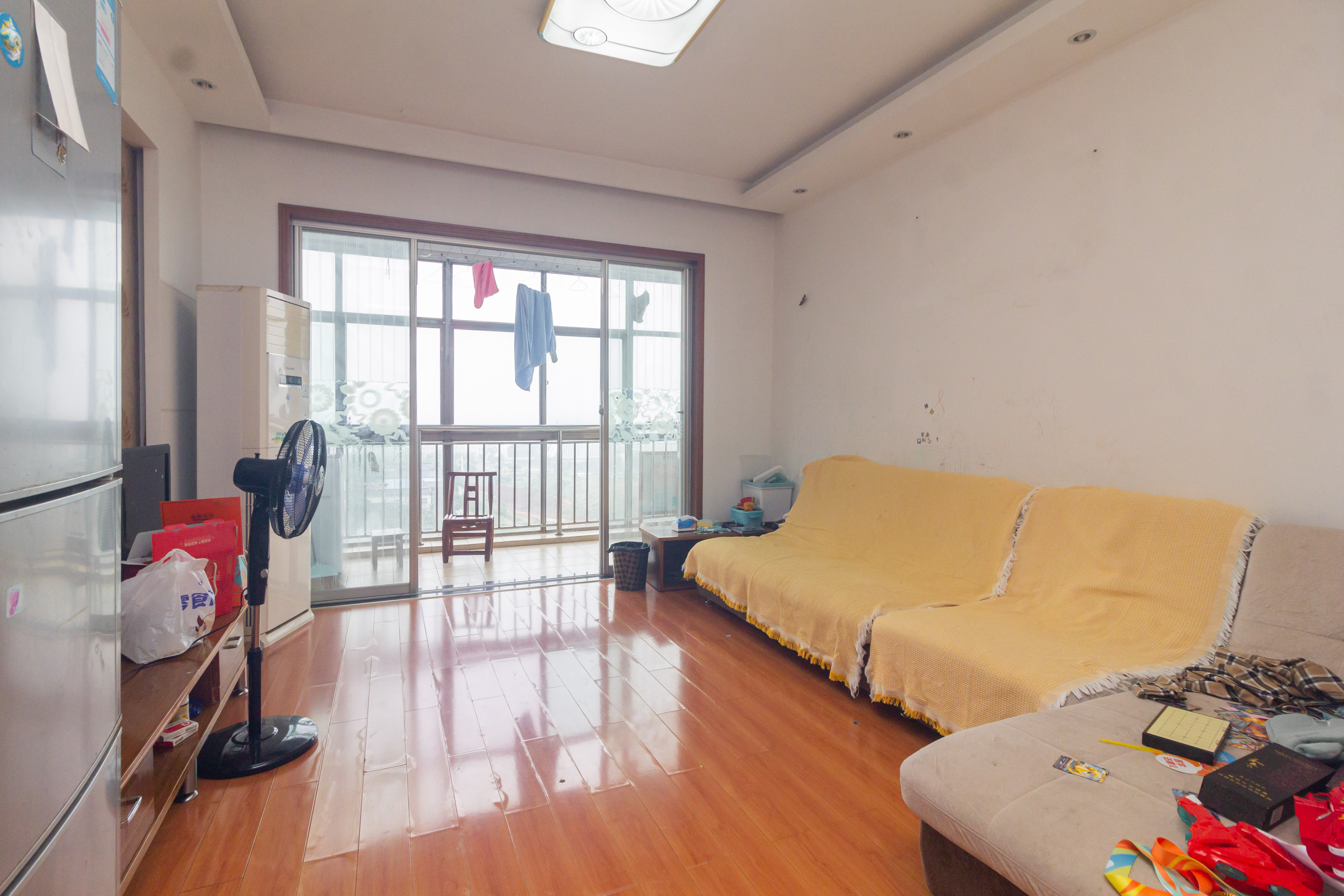 湖南有色地质勘查局宿舍(榔梨镇) 2室1厅1卫 52.0万 湖南有色地质勘查局宿舍(榔梨镇) 2室1厅1卫 52.0万客厅