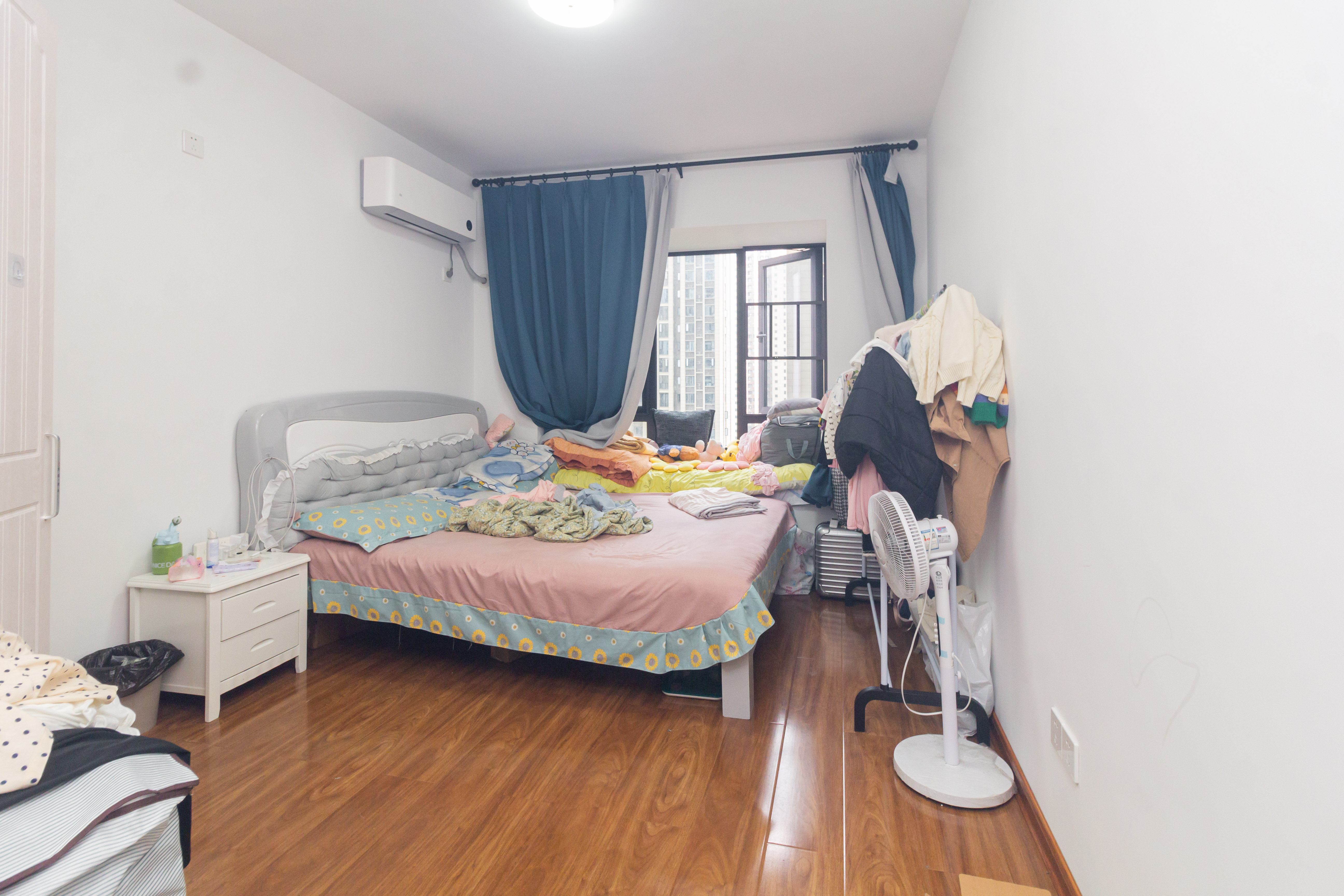 映悦星府  4室1厅2卫    95.0万 映悦星府  4室1厅2卫    95.0万卧室