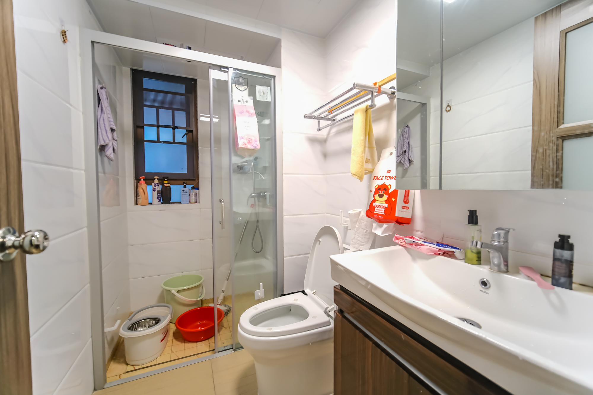 碧桂园翘楚棠 3室2厅2卫 79.8万 碧桂园翘楚棠 3室2厅2卫 79.8万卫生间