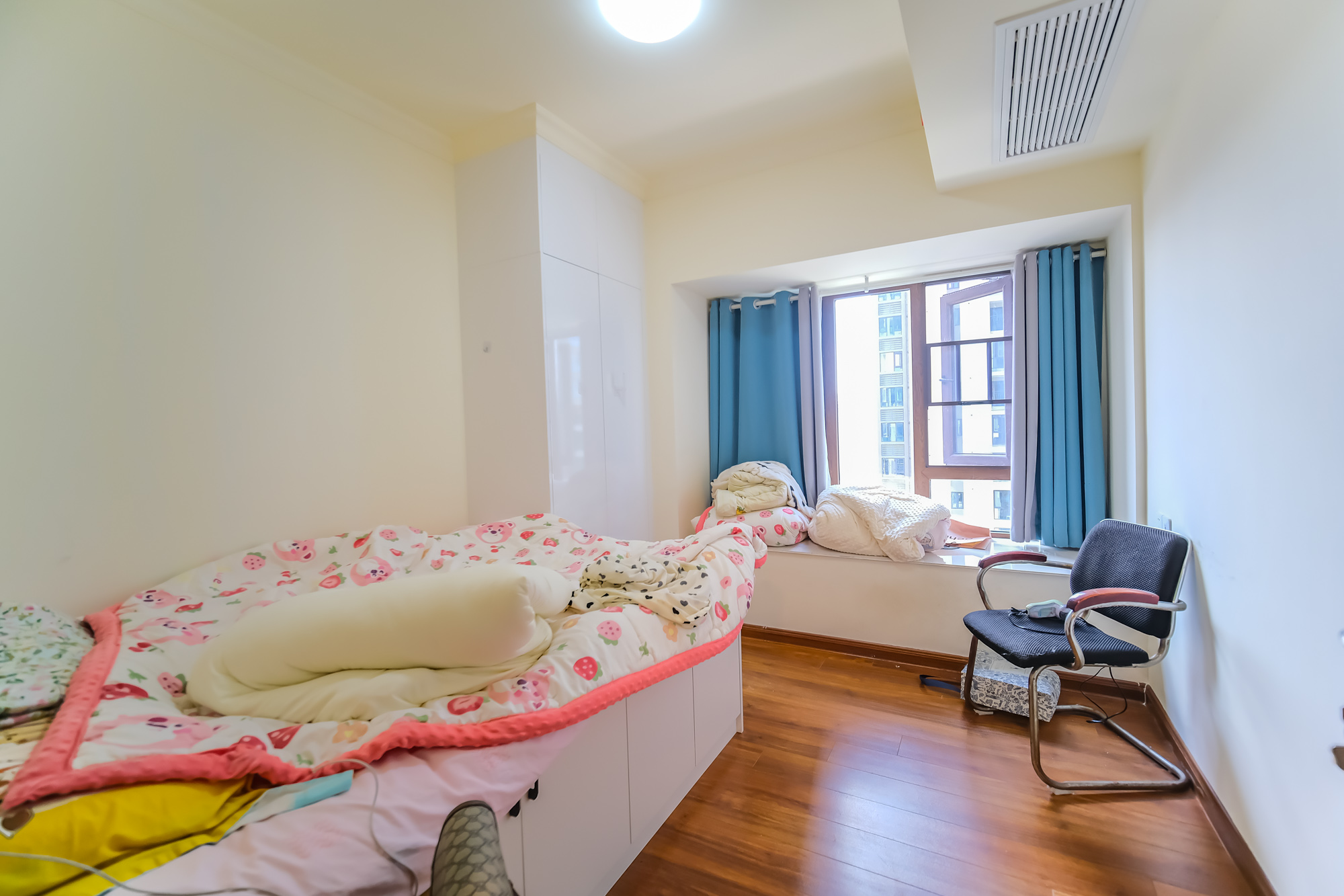 碧桂园翘楚棠 3室2厅2卫 79.8万 碧桂园翘楚棠 3室2厅2卫 79.8万卧室