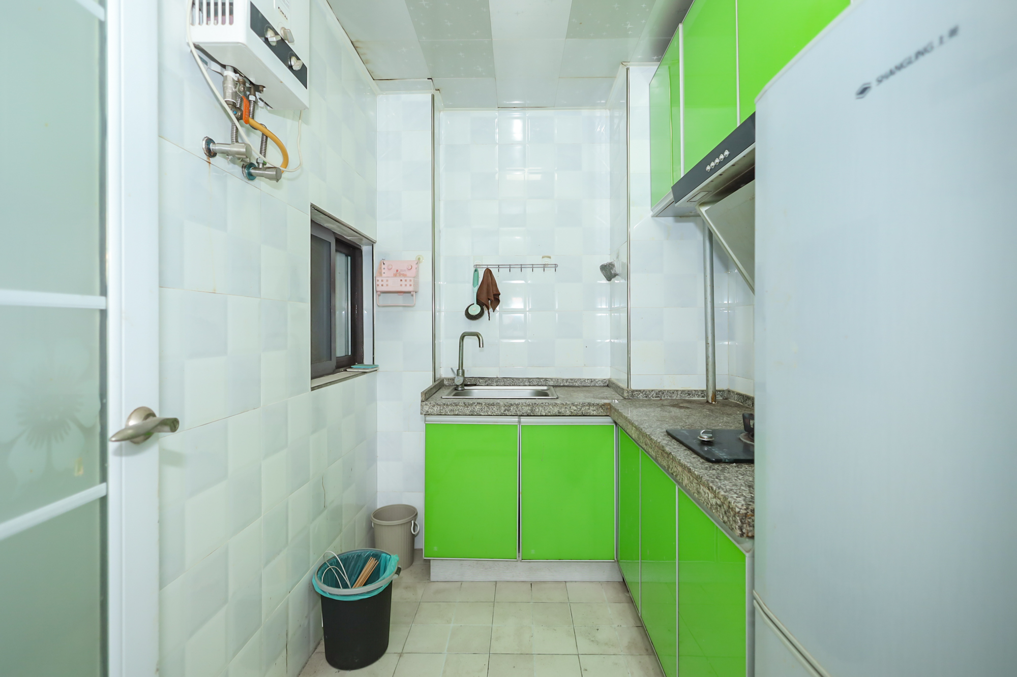 绿地中央广场  2室1厅1卫    72.0万厨房