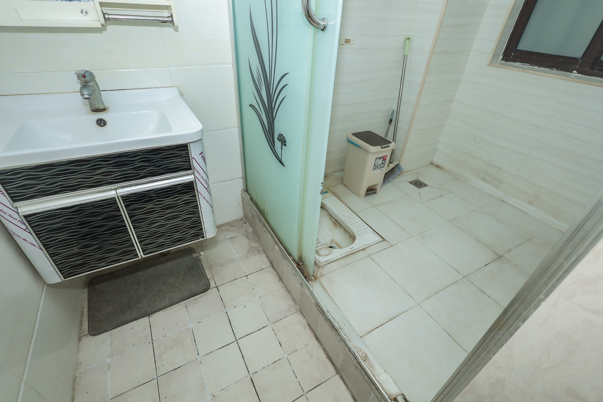 绿地中央广场  2室1厅1卫    72.0万 绿地中央广场  2室1厅1卫    72.0万卫生间