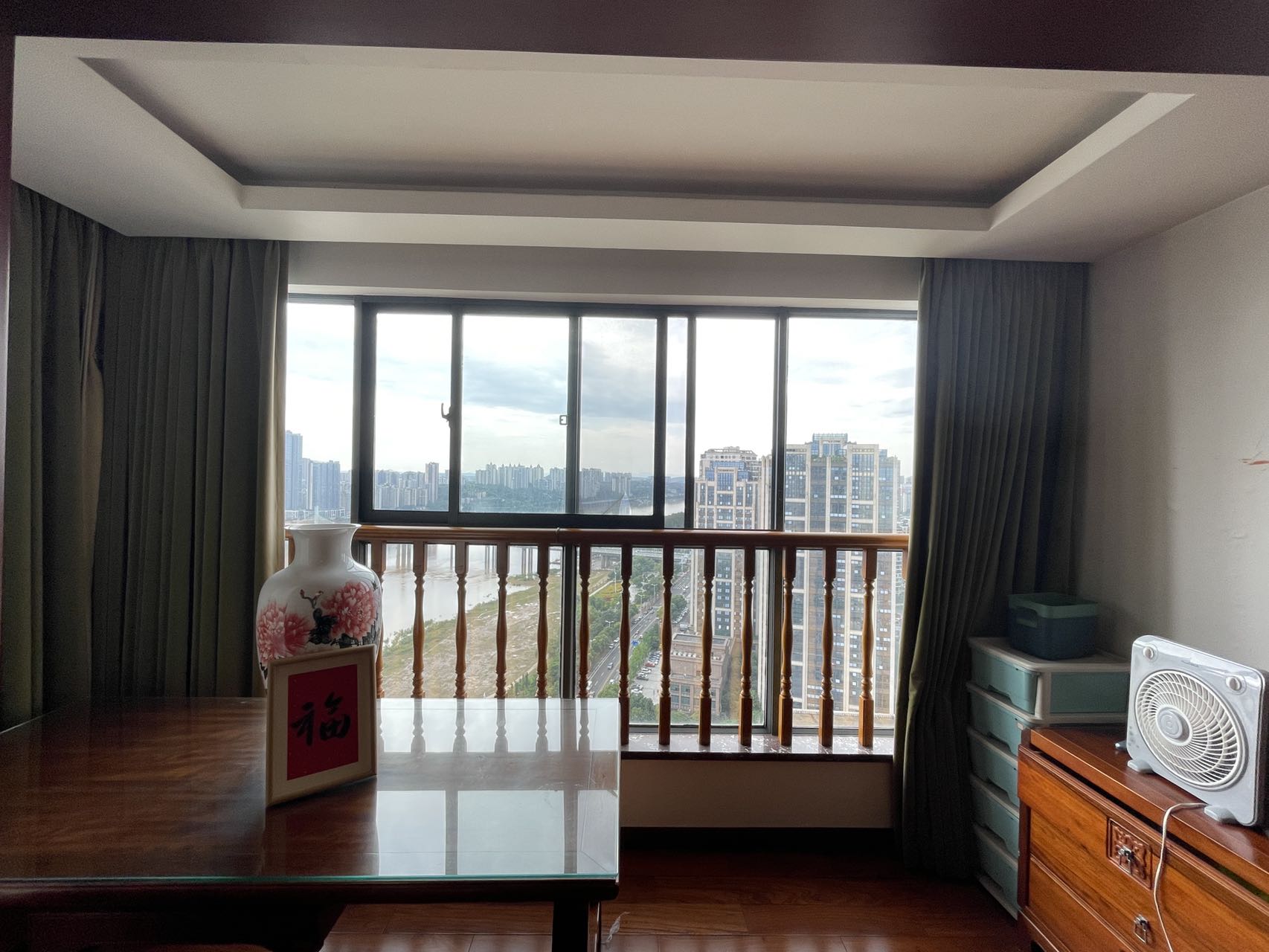 湘银金色阳光 5室2厅2卫 220.0万 湘银金色阳光 5室2厅2卫 220.0万室内图