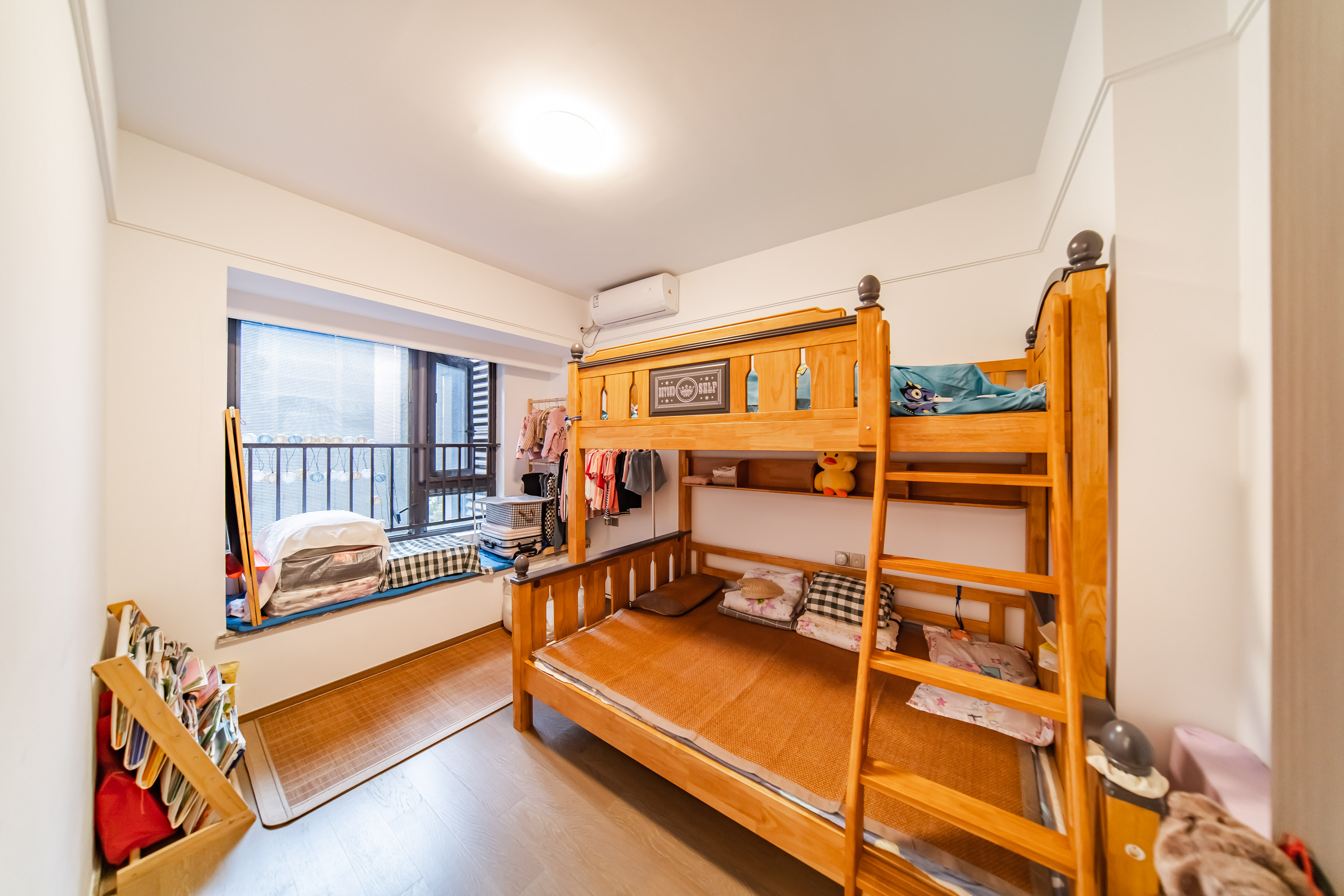 建发电建江山悦 3室2厅2卫 130.0万 建发电建江山悦 3室2厅2卫 130.0万卧室