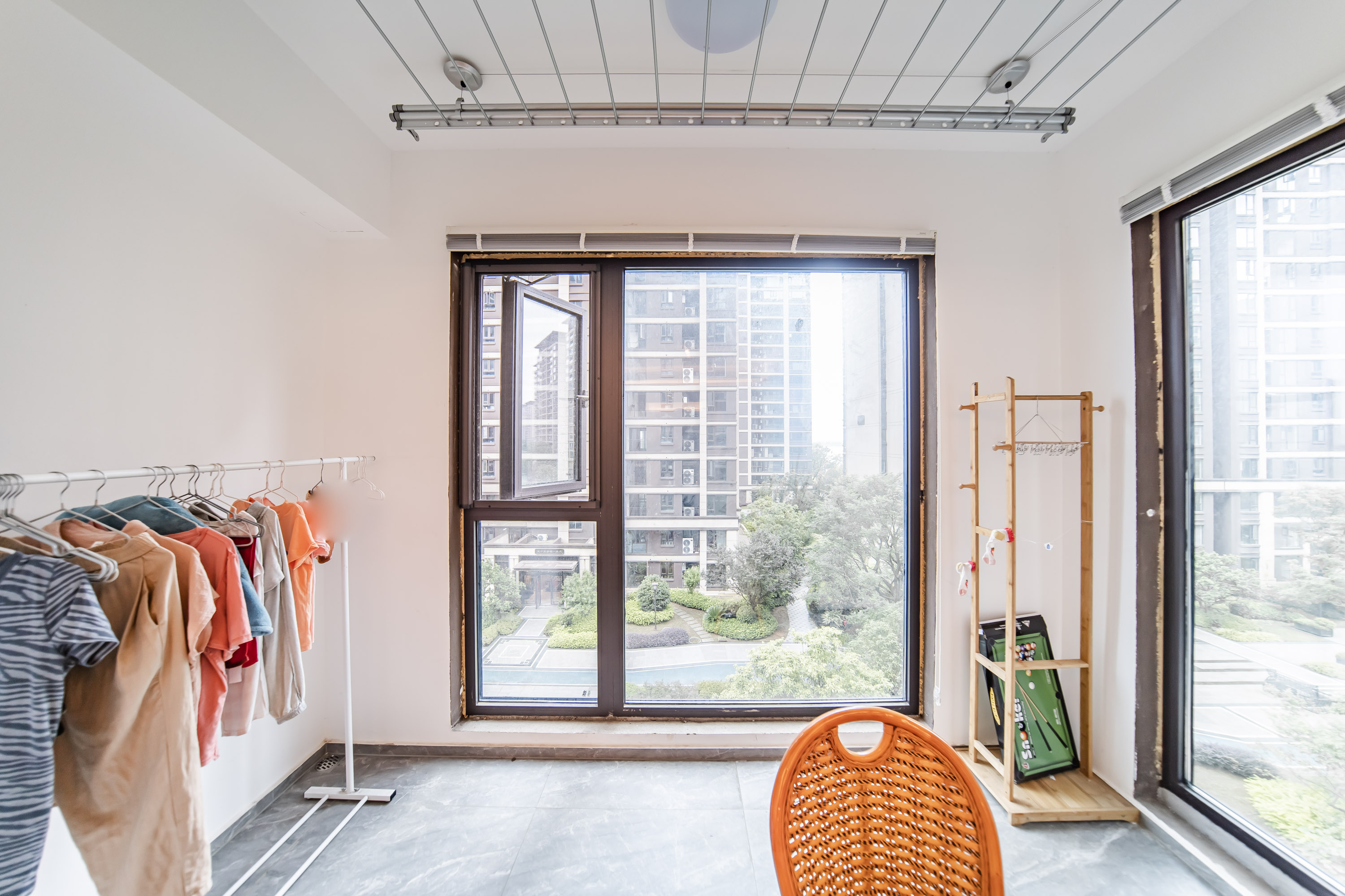 建发电建江山悦 3室2厅2卫 130.0万 建发电建江山悦 3室2厅2卫 130.0万阳台