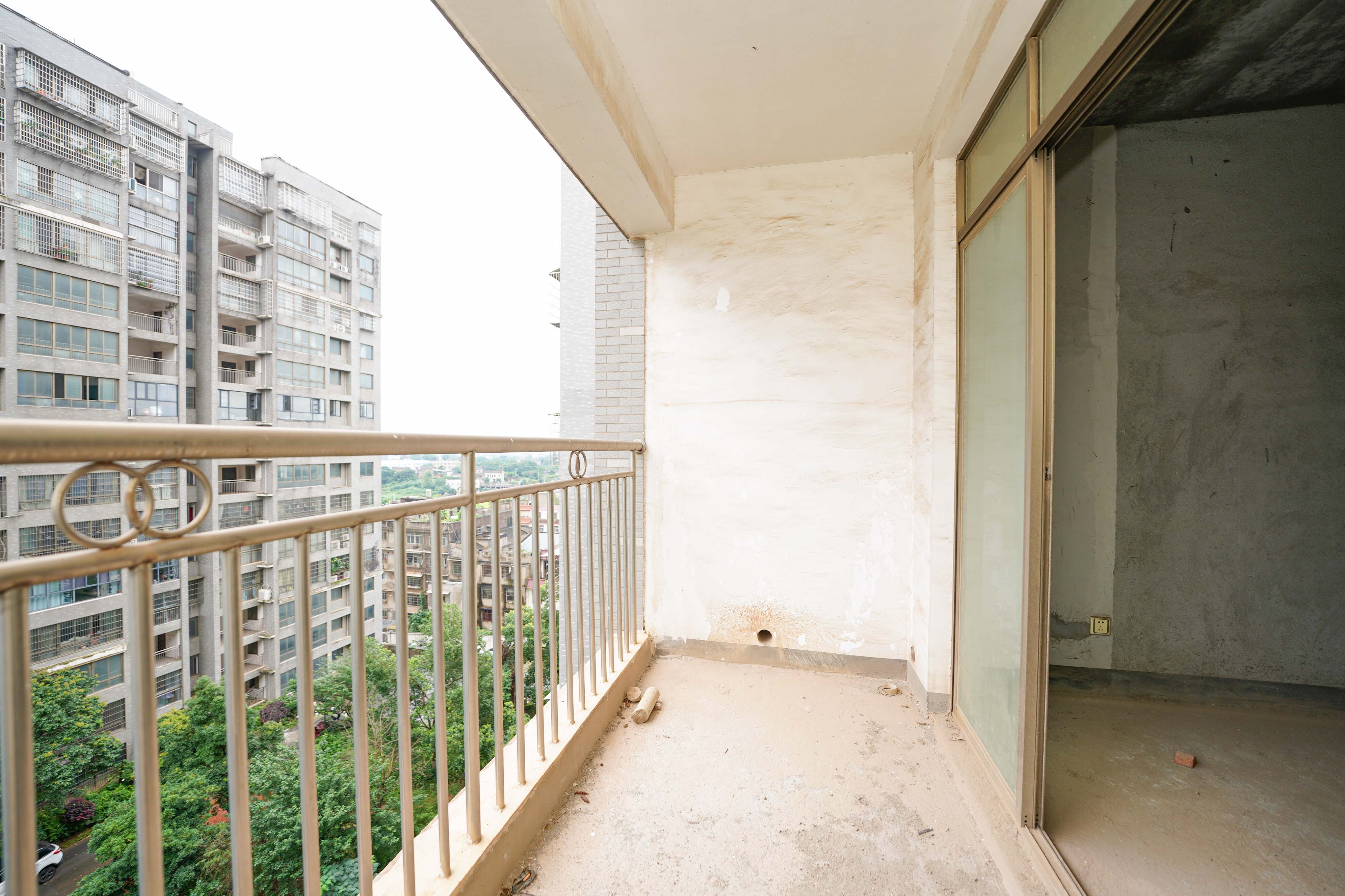 南郡明珠  2室2厅1卫    36.8万 南郡明珠  2室2厅1卫    36.8万阳台