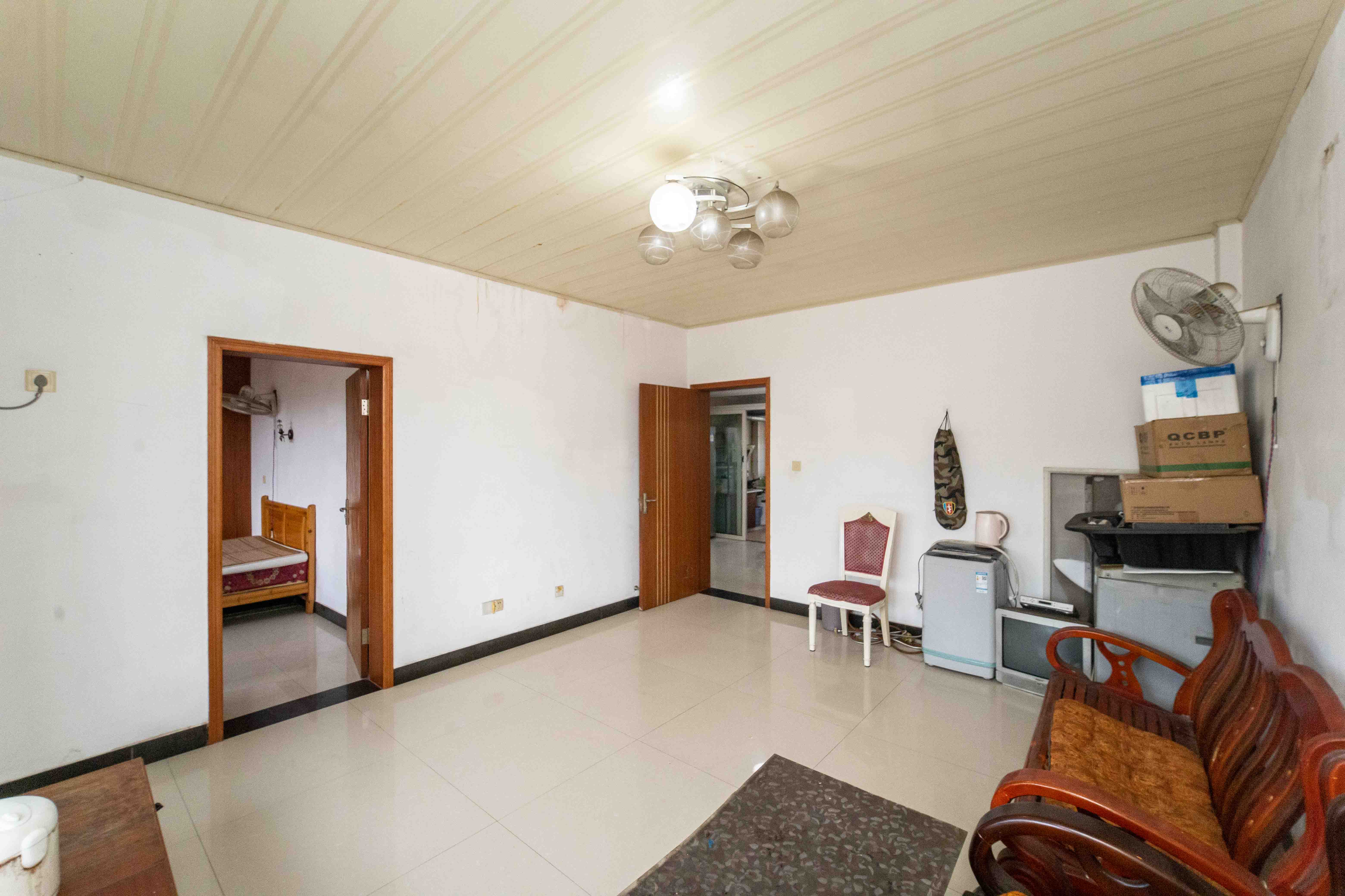 长建建材市场  3室2厅2卫    45.0万 长建建材市场  3室2厅2卫    45.0万客厅