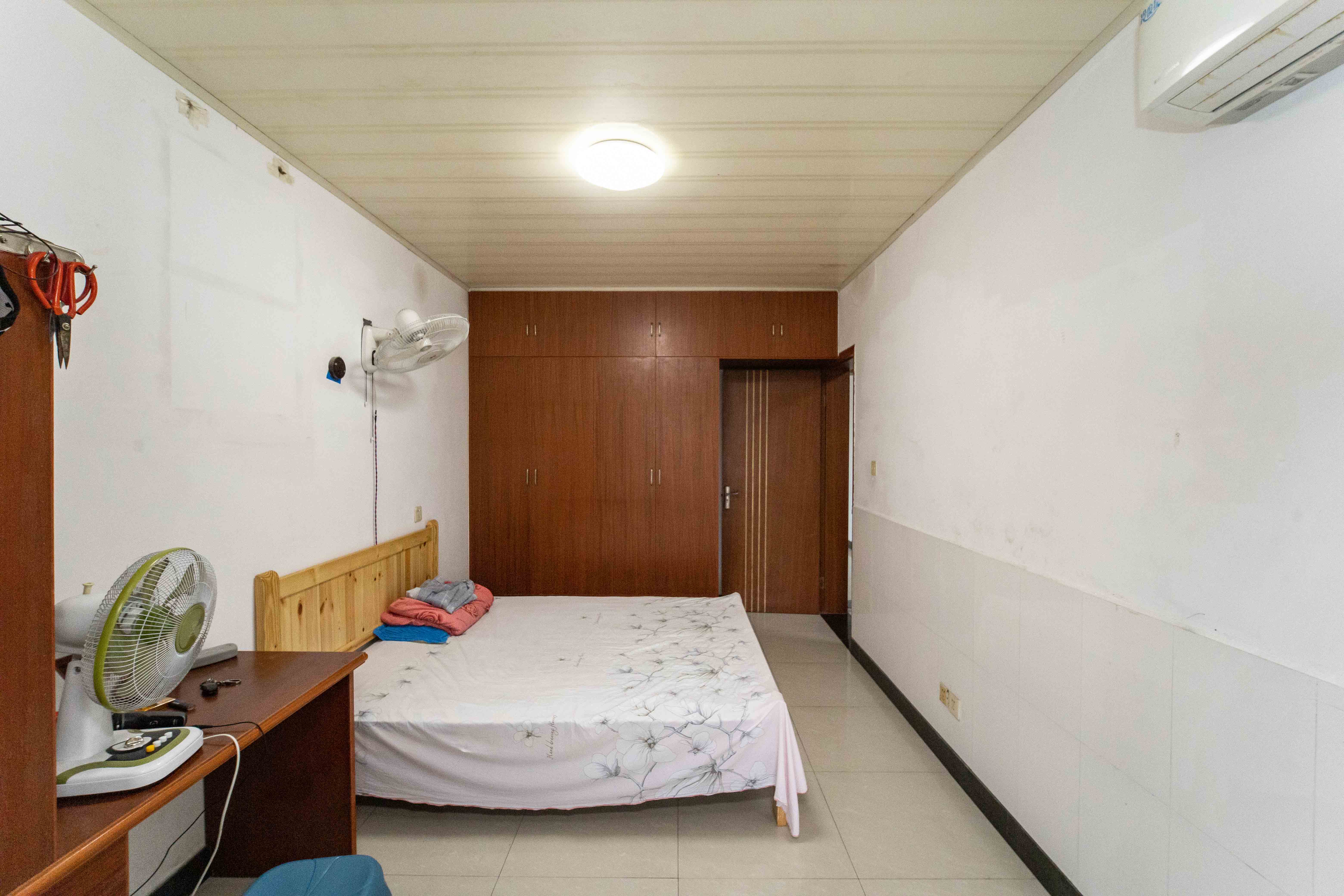 长建建材市场  3室2厅2卫    45.0万 长建建材市场  3室2厅2卫    45.0万卧室