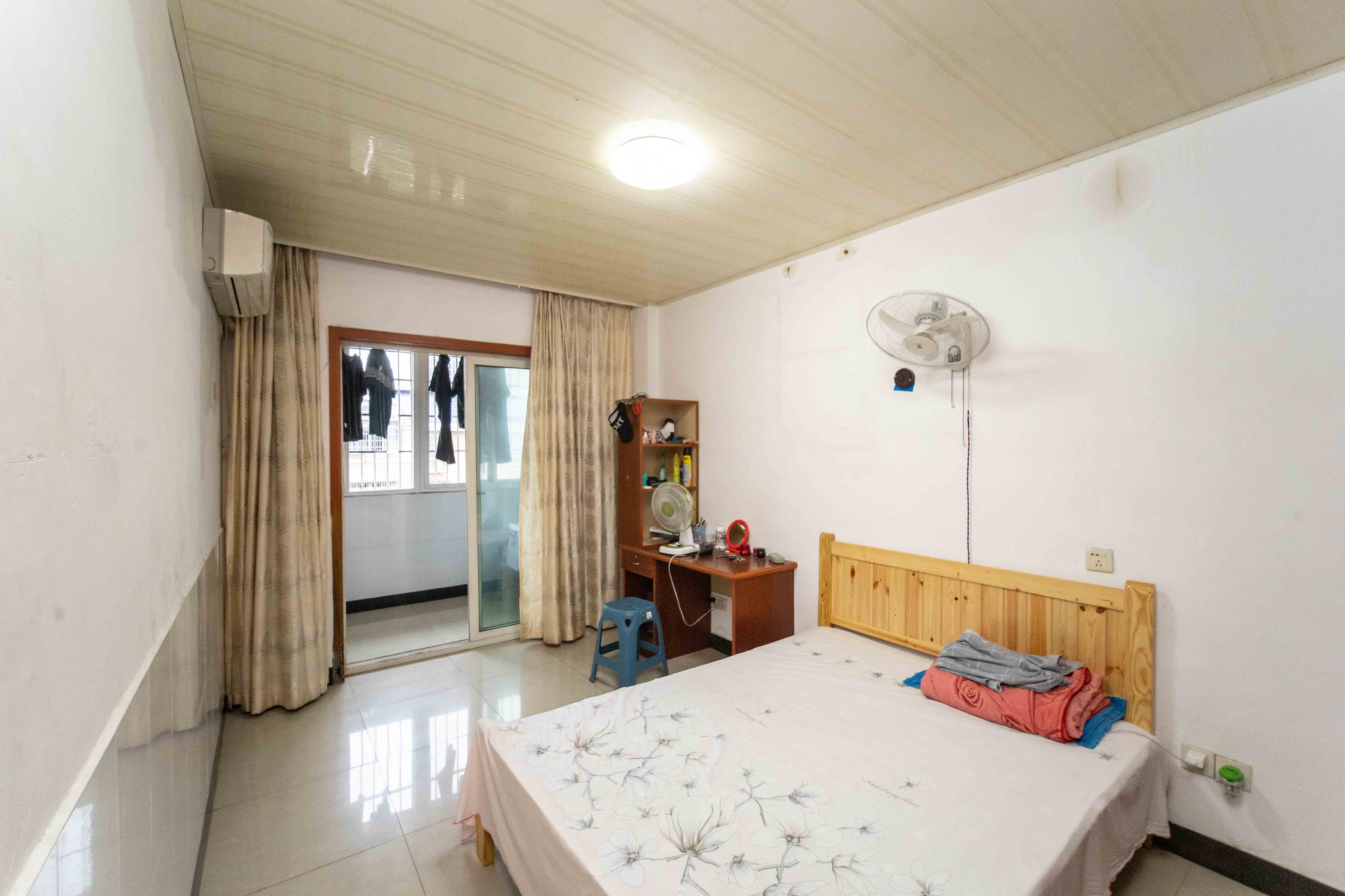 长建建材市场  3室2厅2卫    45.0万 长建建材市场  3室2厅2卫    45.0万卧室