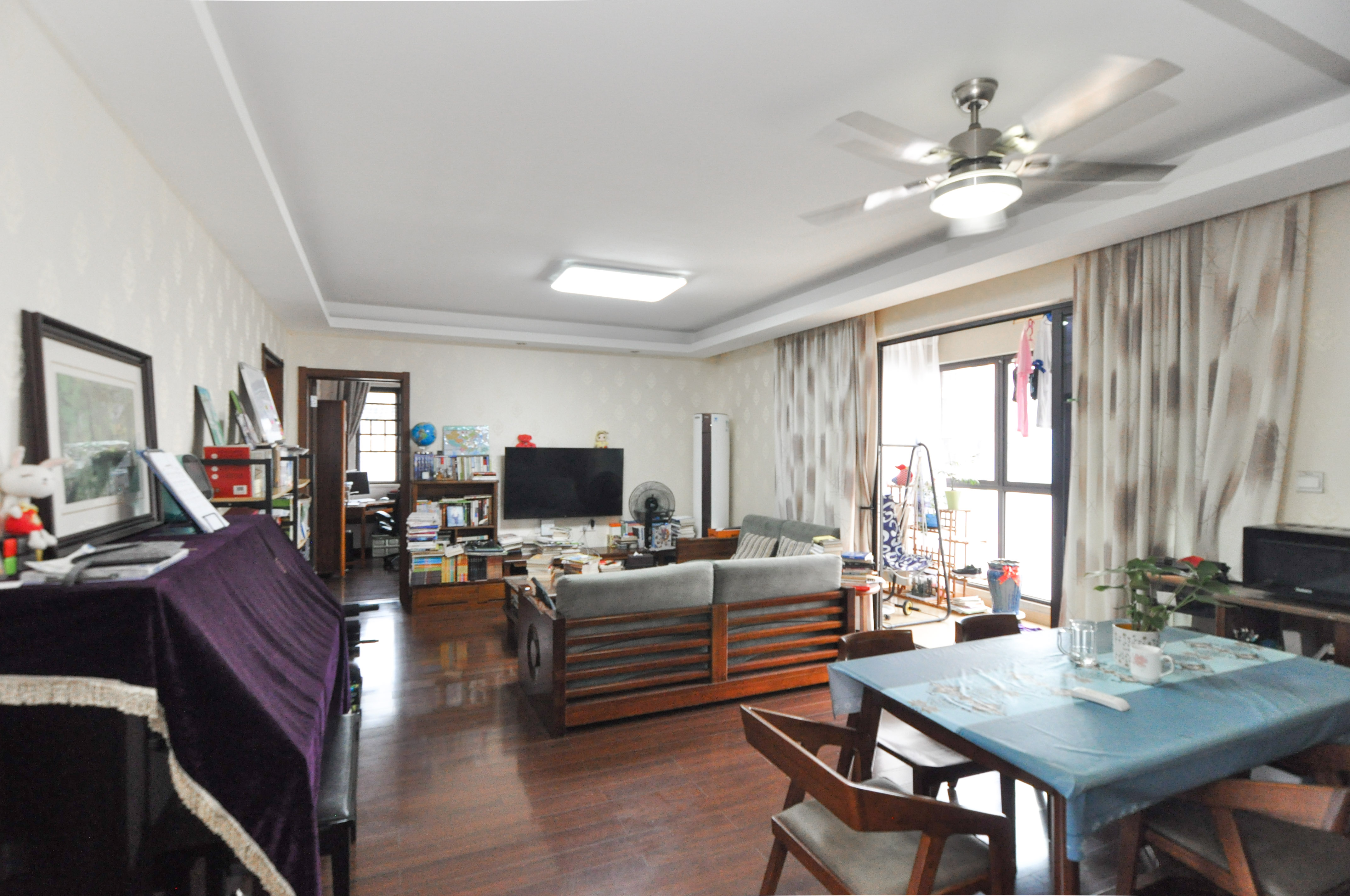 万科里梅溪郡 3室2厅2卫 208.0万 万科里梅溪郡 3室2厅2卫 208.0万客厅