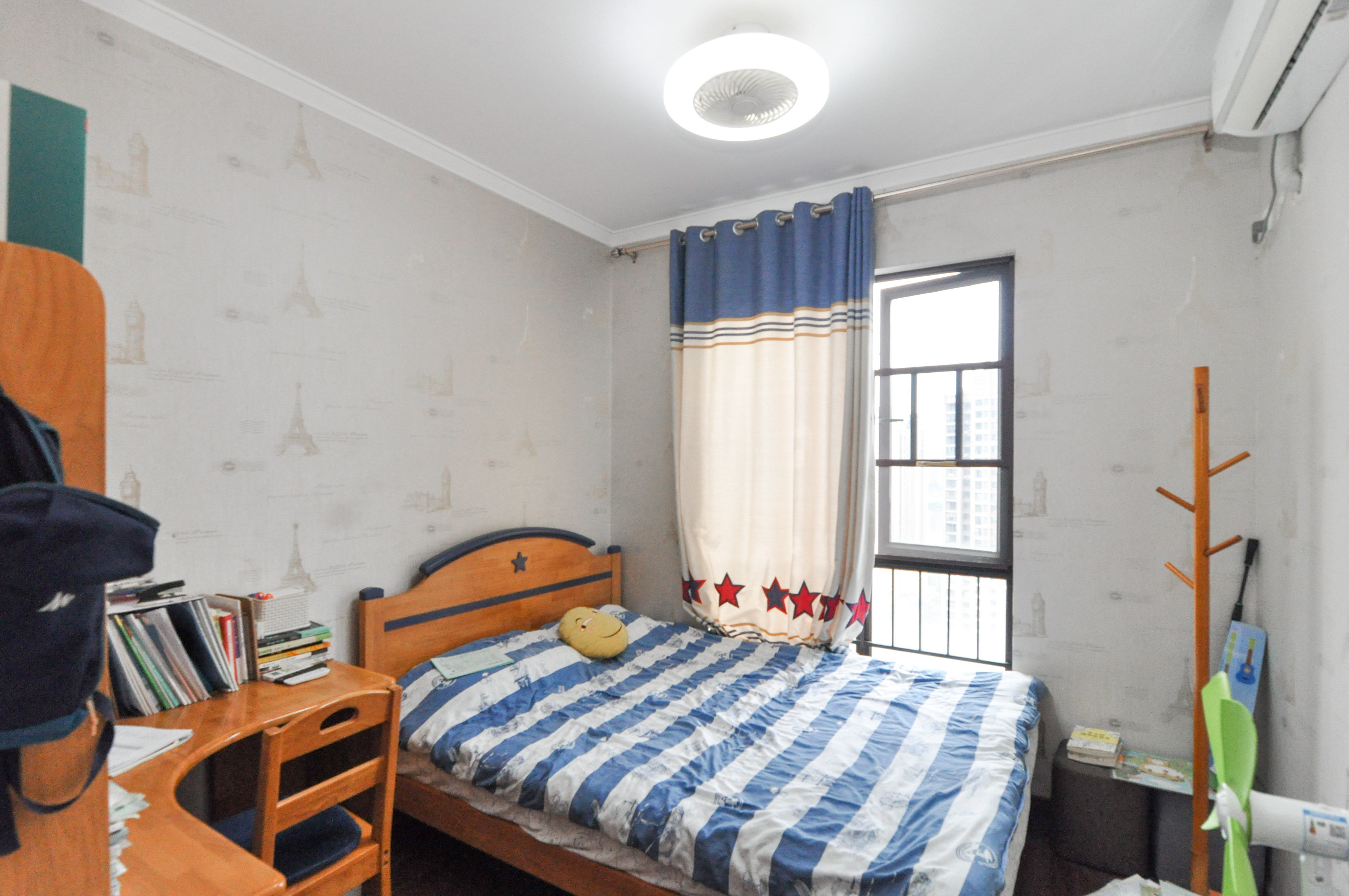 万科里梅溪郡 3室2厅2卫 208.0万 万科里梅溪郡 3室2厅2卫 208.0万卧室