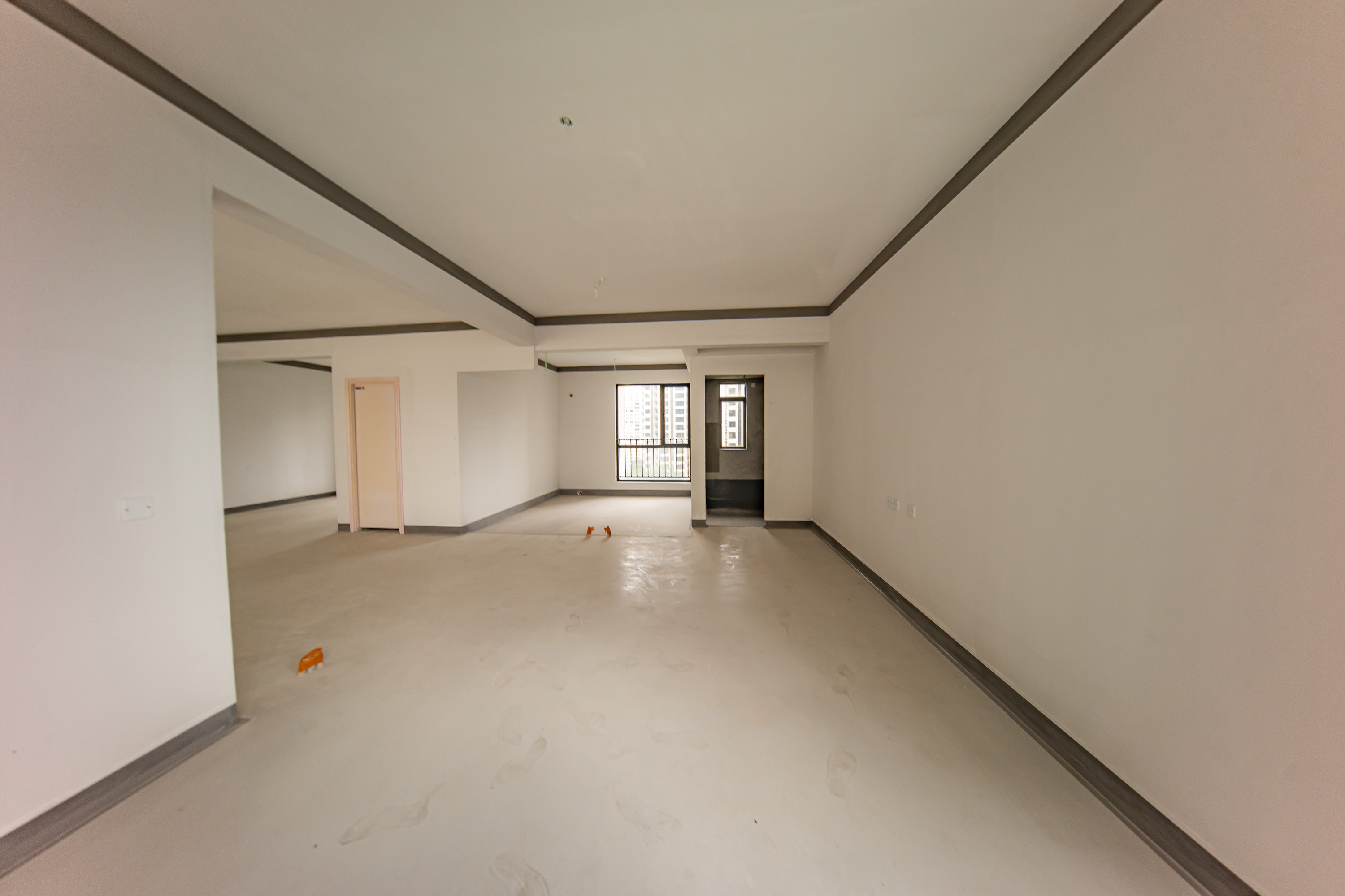 建投象山国际  4室2厅2卫   162.80万卧室