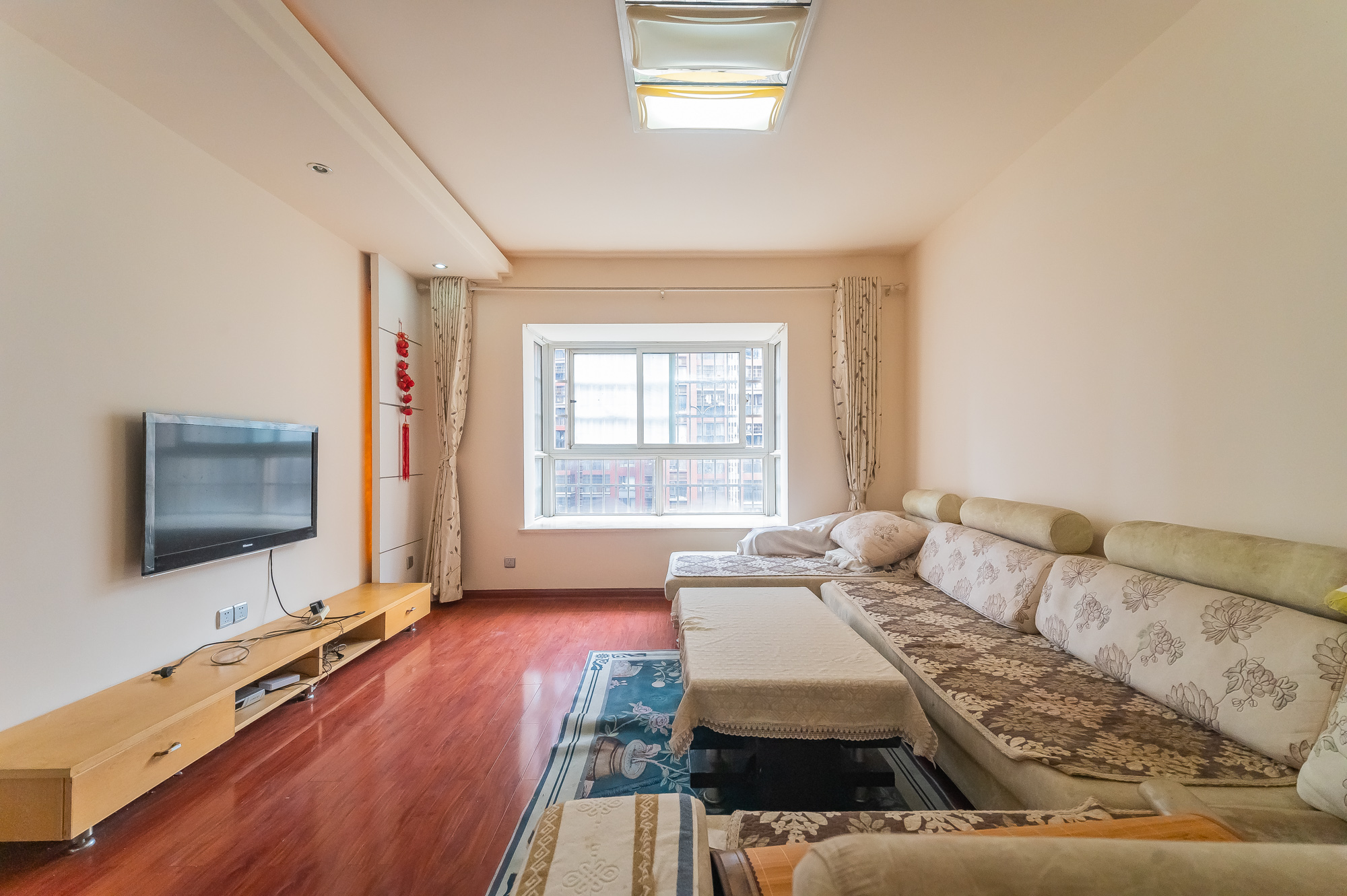 佳美星城  2室2厅1卫    55.5万 佳美星城  2室2厅1卫    55.5万客厅