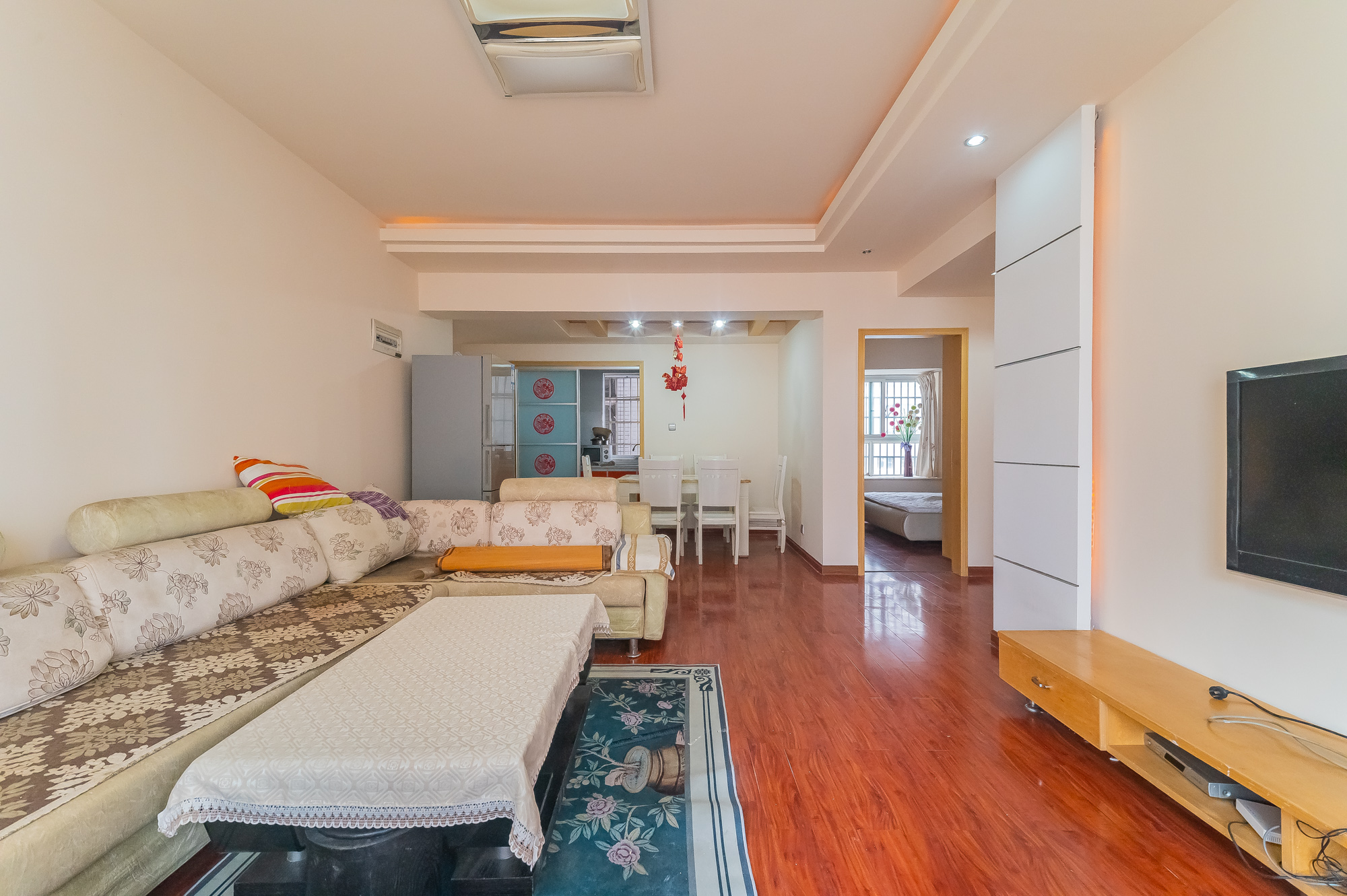 佳美星城  2室2厅1卫    55.5万客厅