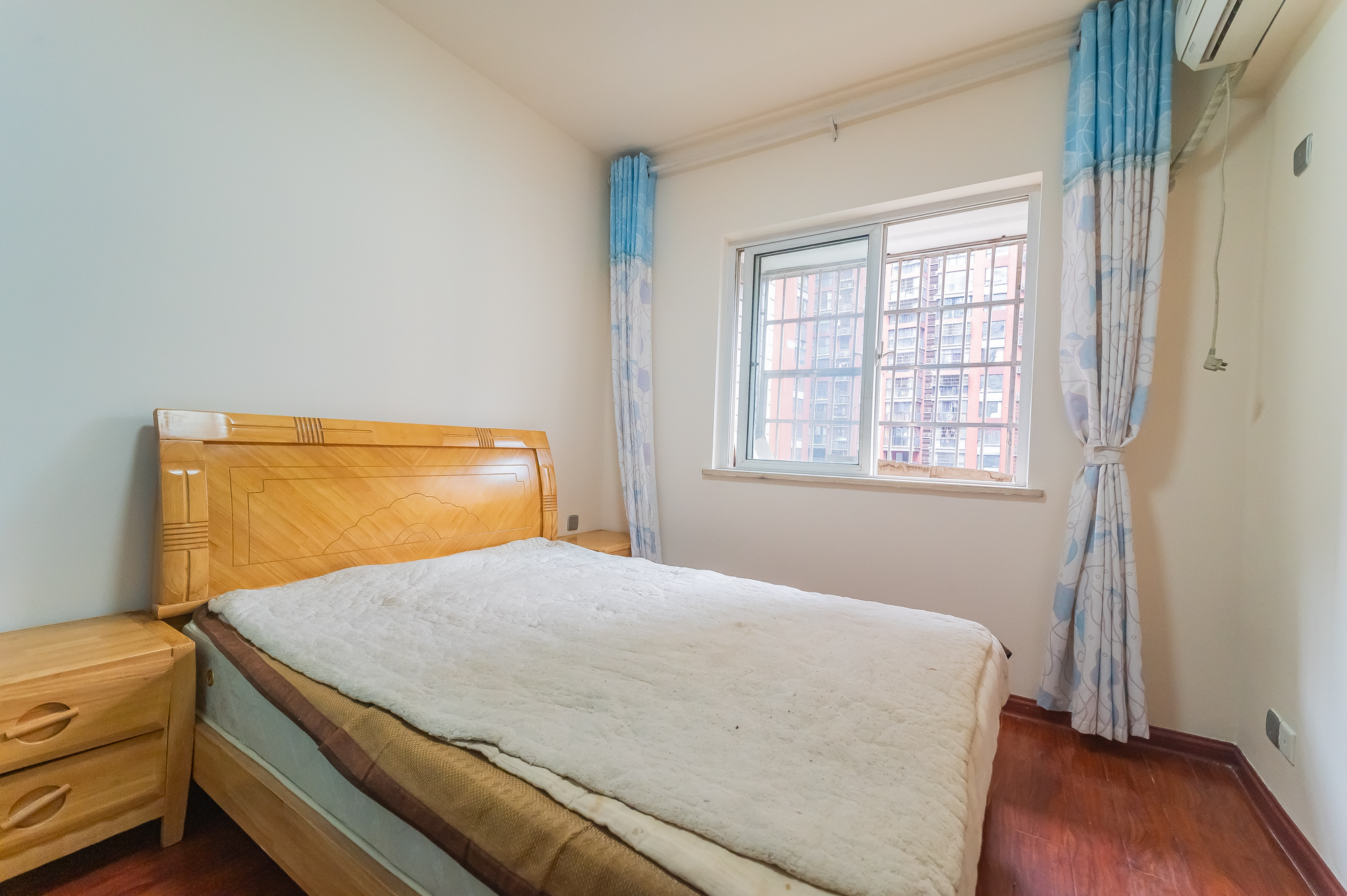 佳美星城  2室2厅1卫    55.5万卧室