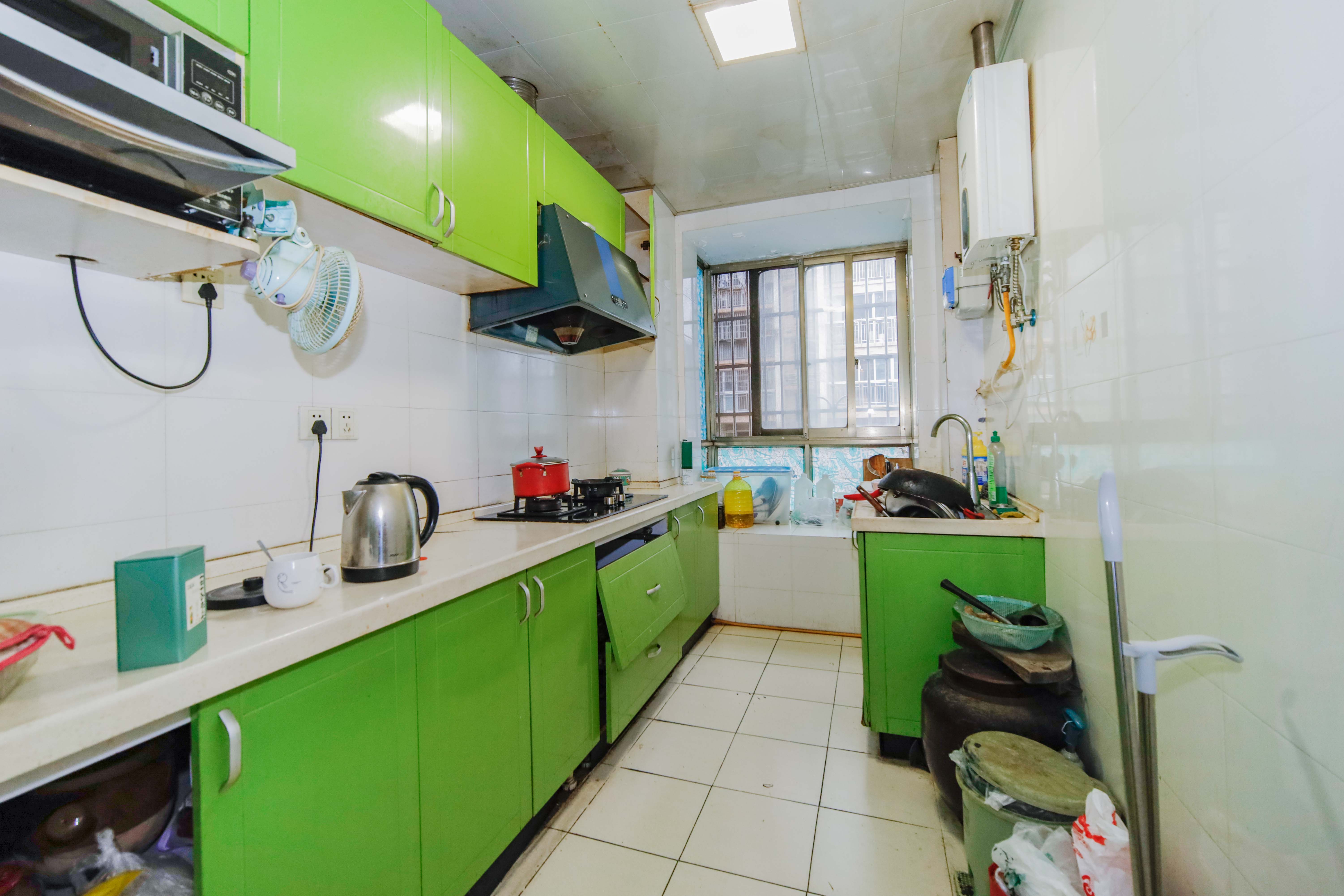 德馨园 3室2厅1卫 90.0万 德馨园 3室2厅1卫 90.0万厨房