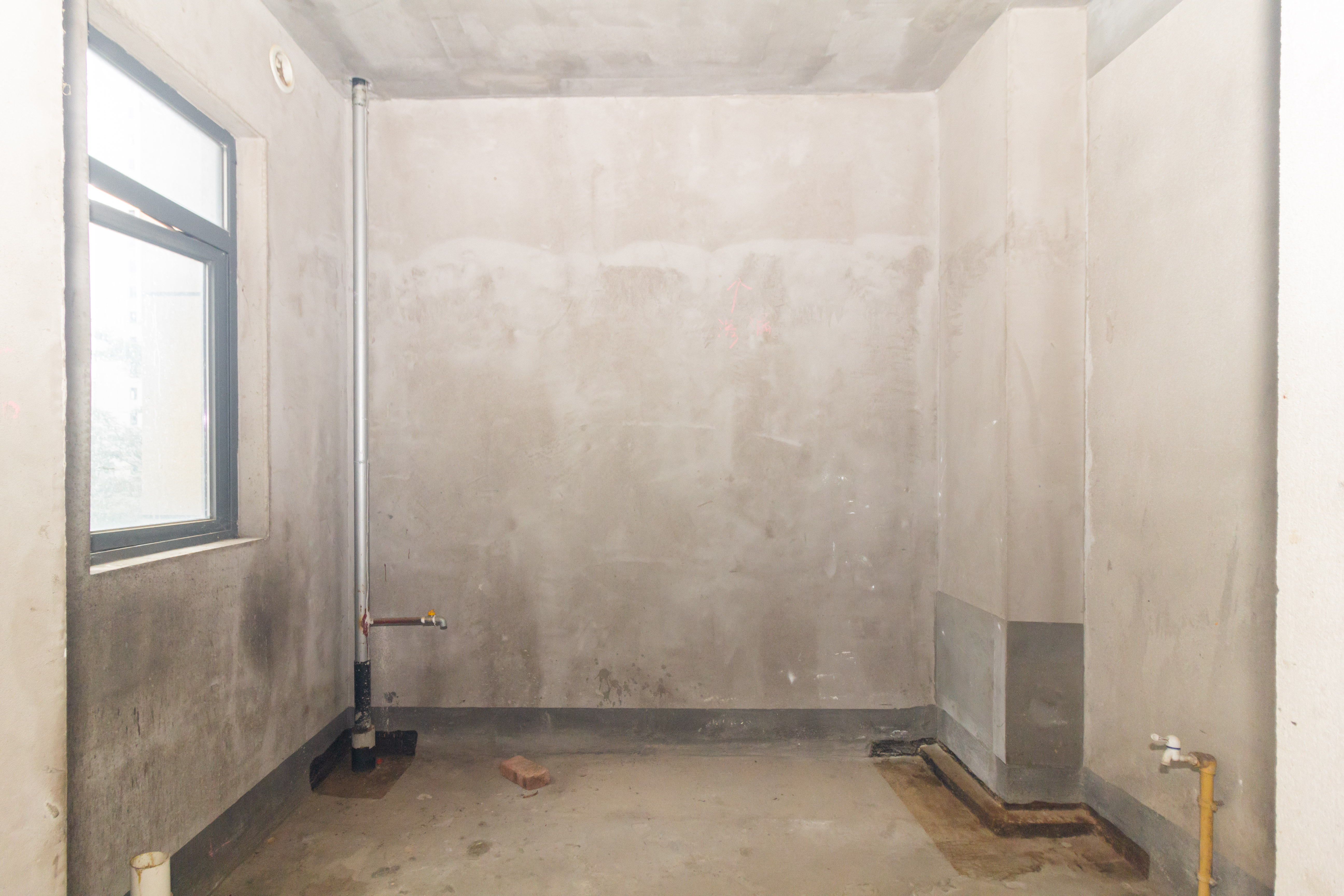 日盛湖湘花苑 4室2厅2卫 95.8万 日盛湖湘花苑 4室2厅2卫 95.8万厨房