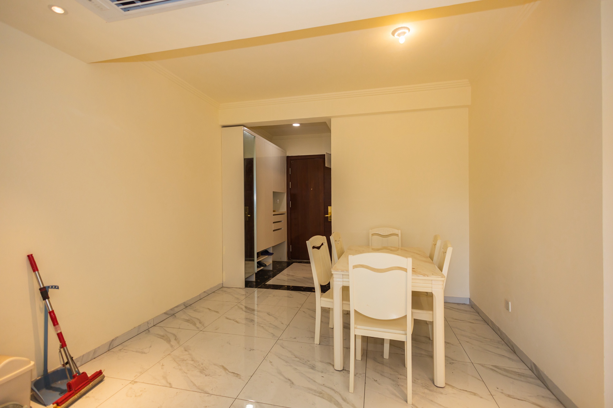 碧桂园中央花园  3室2厅2卫    88.0万 碧桂园中央花园  3室2厅2卫    88.0万其他